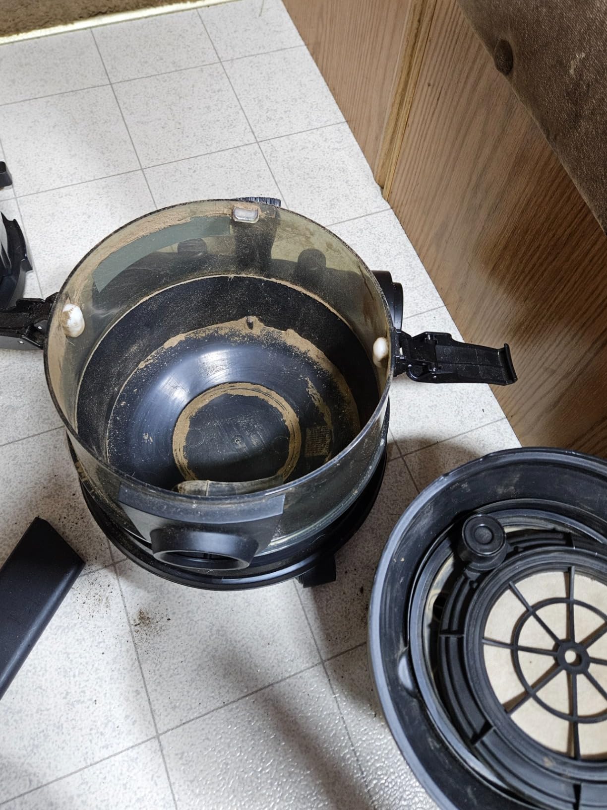 Adam's Polishes Cyclonic Vacuum Cleaner Premium Car Detailing Vacuum for Garage, Shop, Home | Powerful Suction, Lightweight, Portable, Heavy Duty | 4 Attachments Included customer photo 1