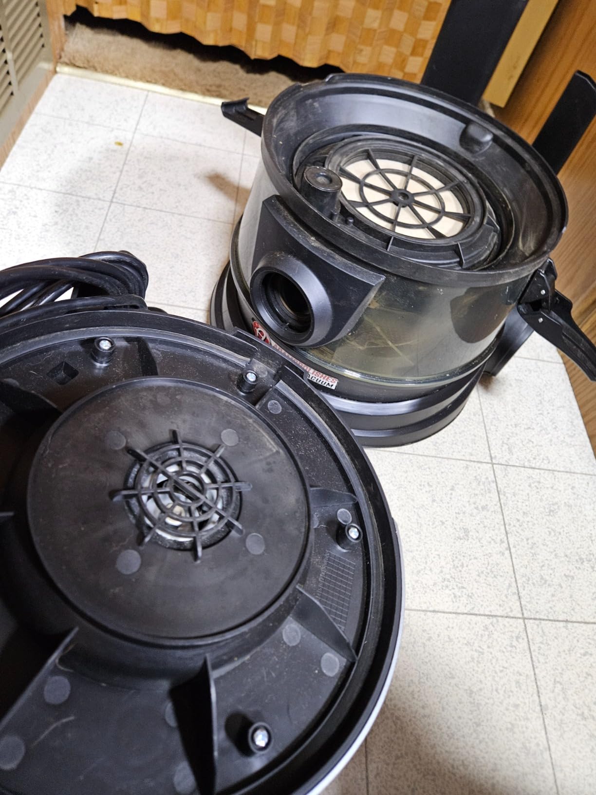 Adam's Polishes Cyclonic Vacuum Cleaner Premium Car Detailing Vacuum for Garage, Shop, Home | Powerful Suction, Lightweight, Portable, Heavy Duty | 4 Attachments Included customer photo 2
