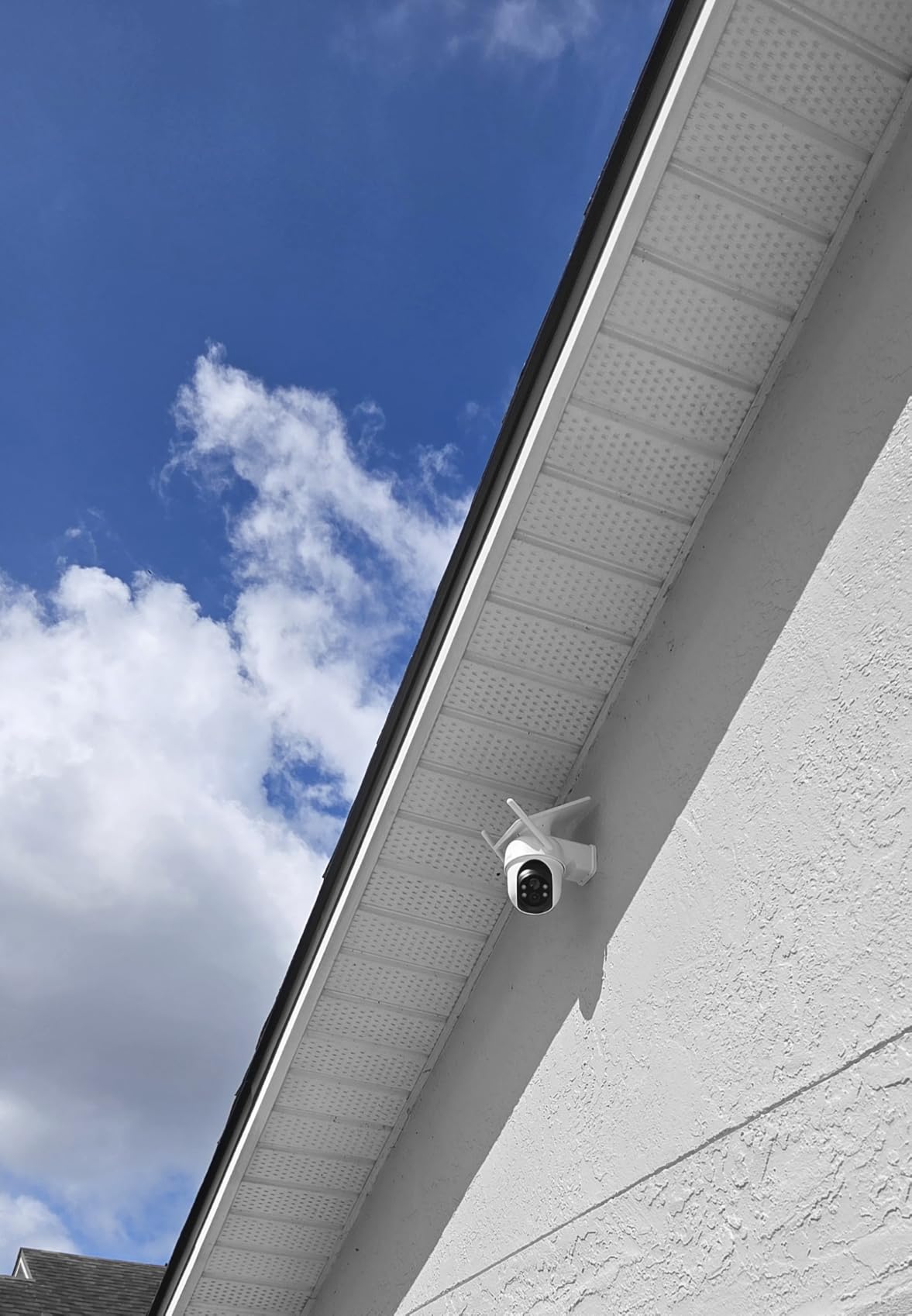 aosu D1 Classic 4-Cam Kit, Security Cameras Wireless Outdoor, Solar Powered | No Subscription Required, 32GB Build-in Storage, 360 Auto Tracking, Solar Powered, 3MP Color Night Vision, Easy Install customer photo 1