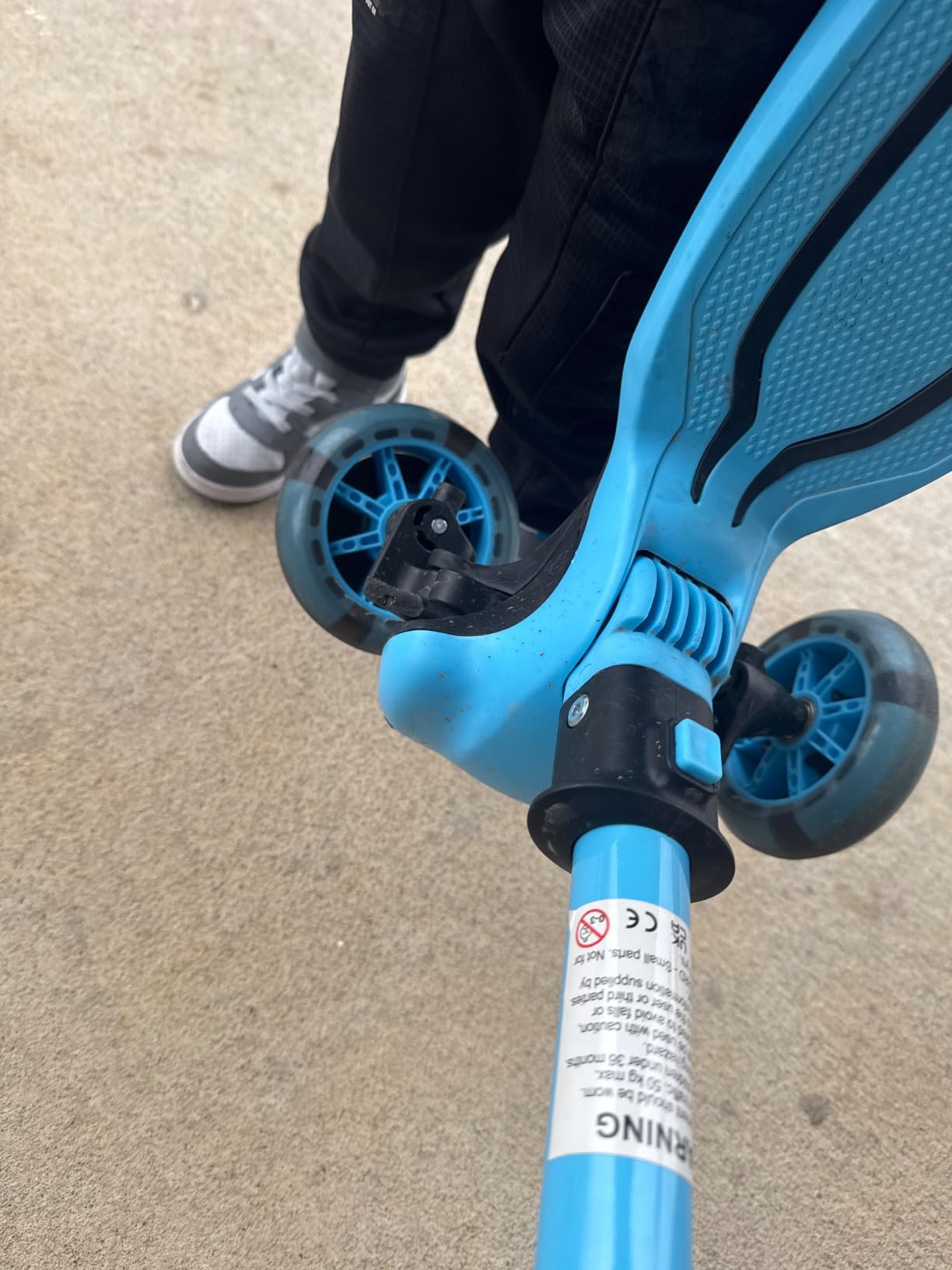 TONBUX Kids Scooter, Light Up 3 Wheel Kick Scooters for Kids 3-12, Folding Scooters with Adjustable Height - Toddler Scooter Lean-to-Steer & Widen Anti-Slip Deck customer photo 2
