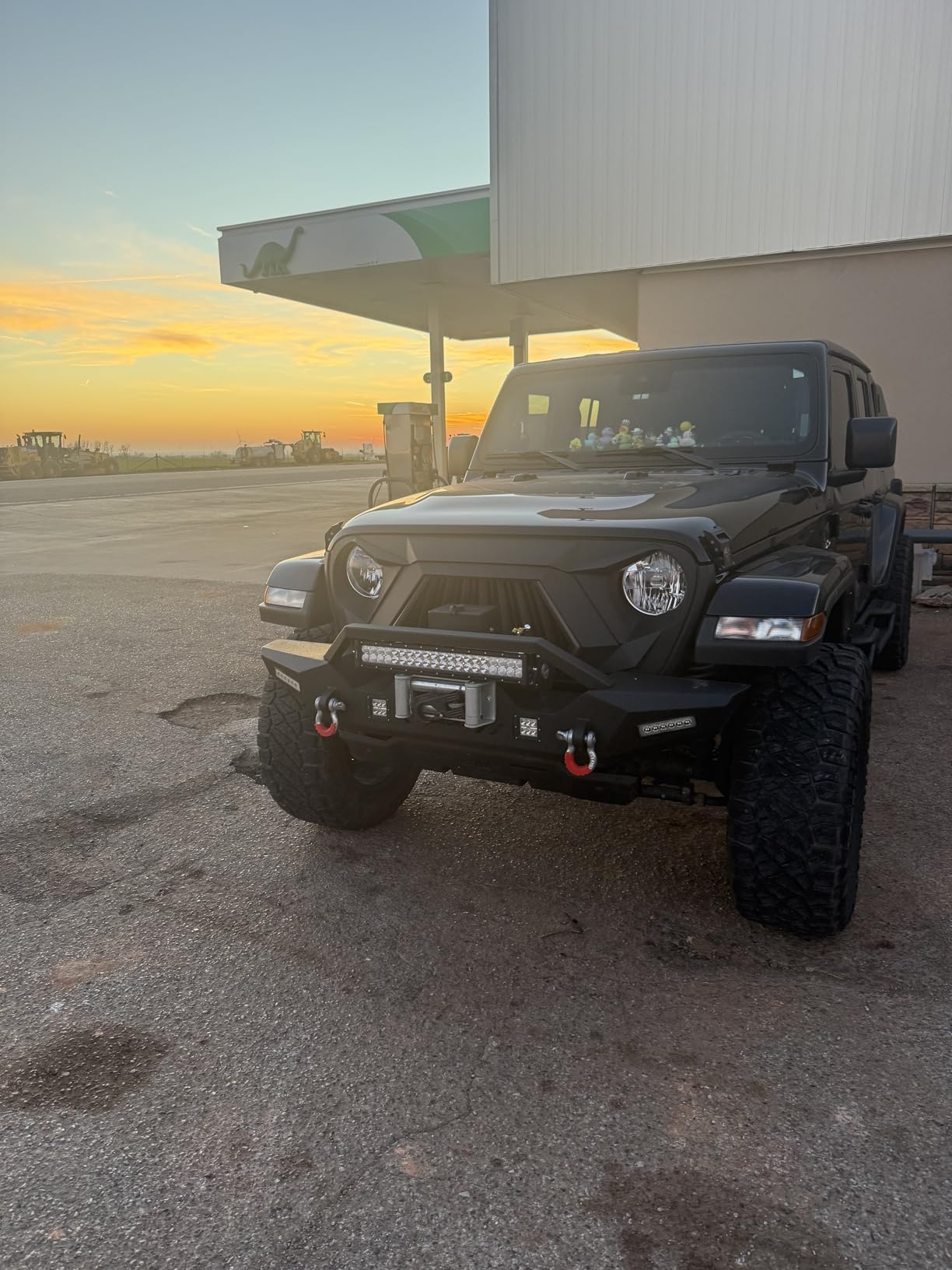 OMP Offroad Aluminum Front Skid Plate Compatible for Jeep Wrangler 2018-2026, Jeep Gladiator - Heavy Duty Gladiator bumper skid plate, Light Weight, Easy Installation customer photo 1