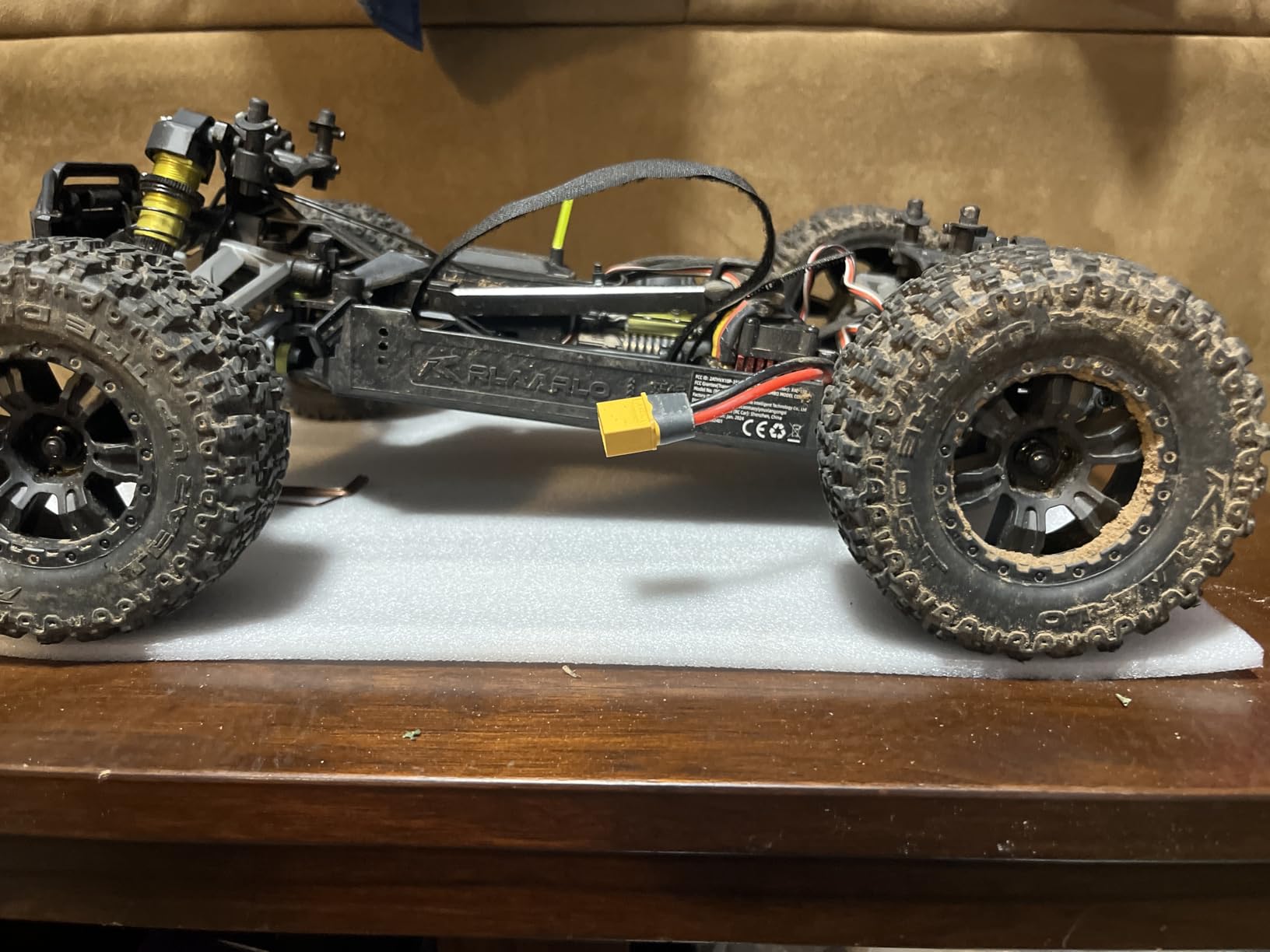 AMORIL 1/10 RTR Brushless Fast RC Cars for Adults, Max 50mph Hobby Electric Off-Road Monster Truck, Waterproof High Speed RC Car 4WD Remote Control Car with 3S Lipo, Green customer photo 1