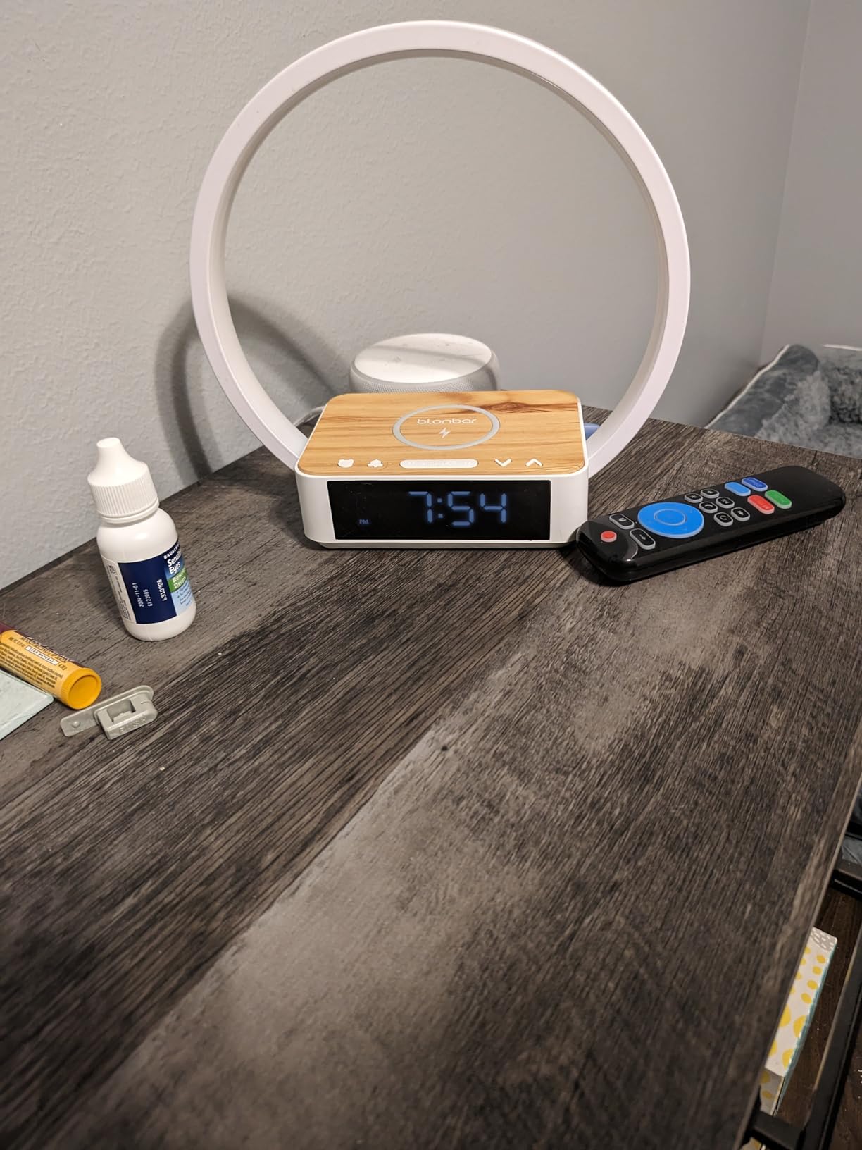 Sunrise Alarm Clock with Wireless Charging Desk Touch Lamp 3 Level Dimmable Wake-up Light Bedside Lamps for Bedroom Living Room,Sunrise Lamp with 10 Natural White Noise Sound 30/60/90 Mins countdown customer photo 1