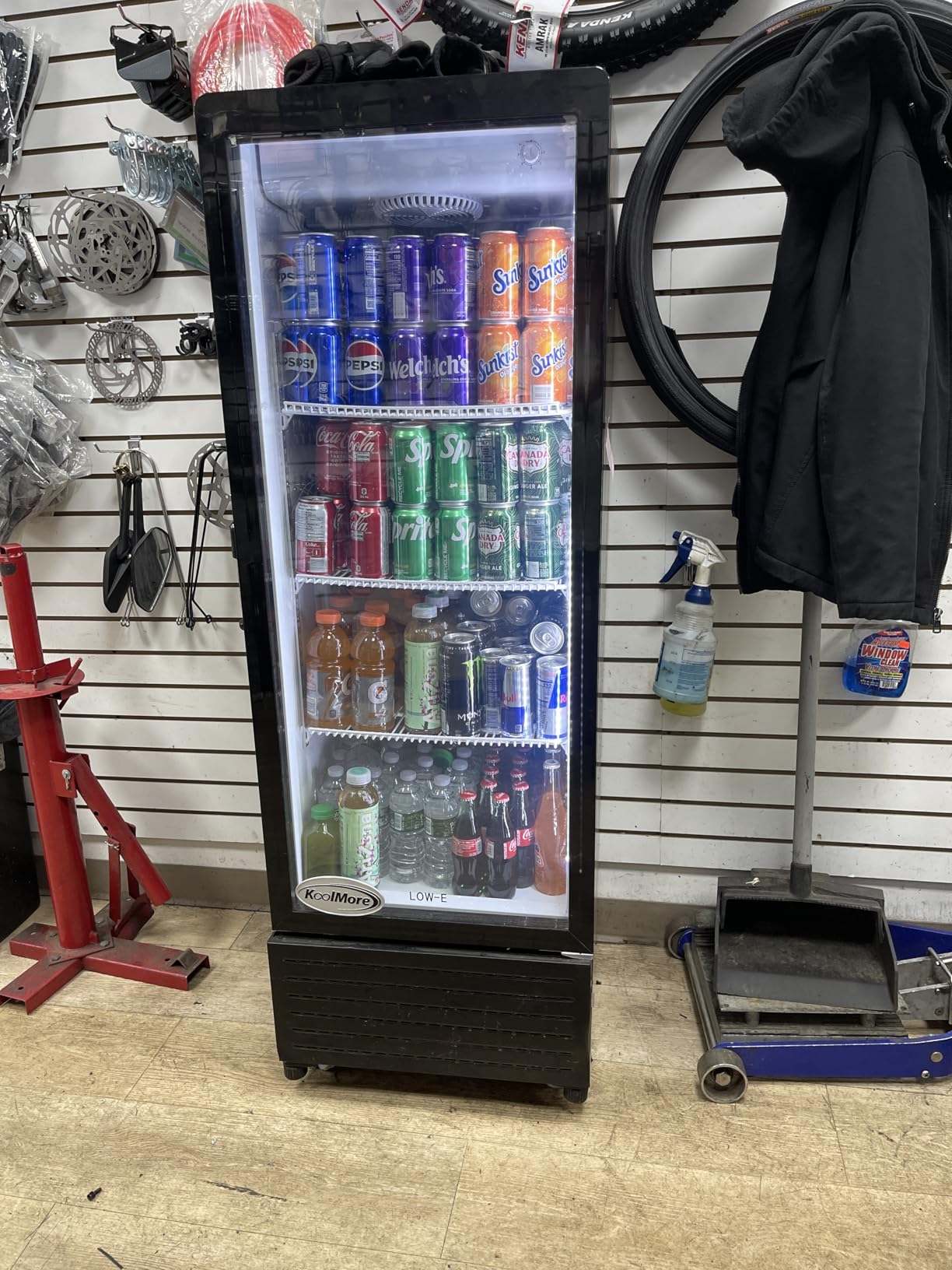 KoolMore 23 in. One Glass Door Commercial Display Merchandiser Refrigerator Cooler in Black, ETL Listed, 10 cu. ft. (KM-MDR-1GD-10C) customer photo 1