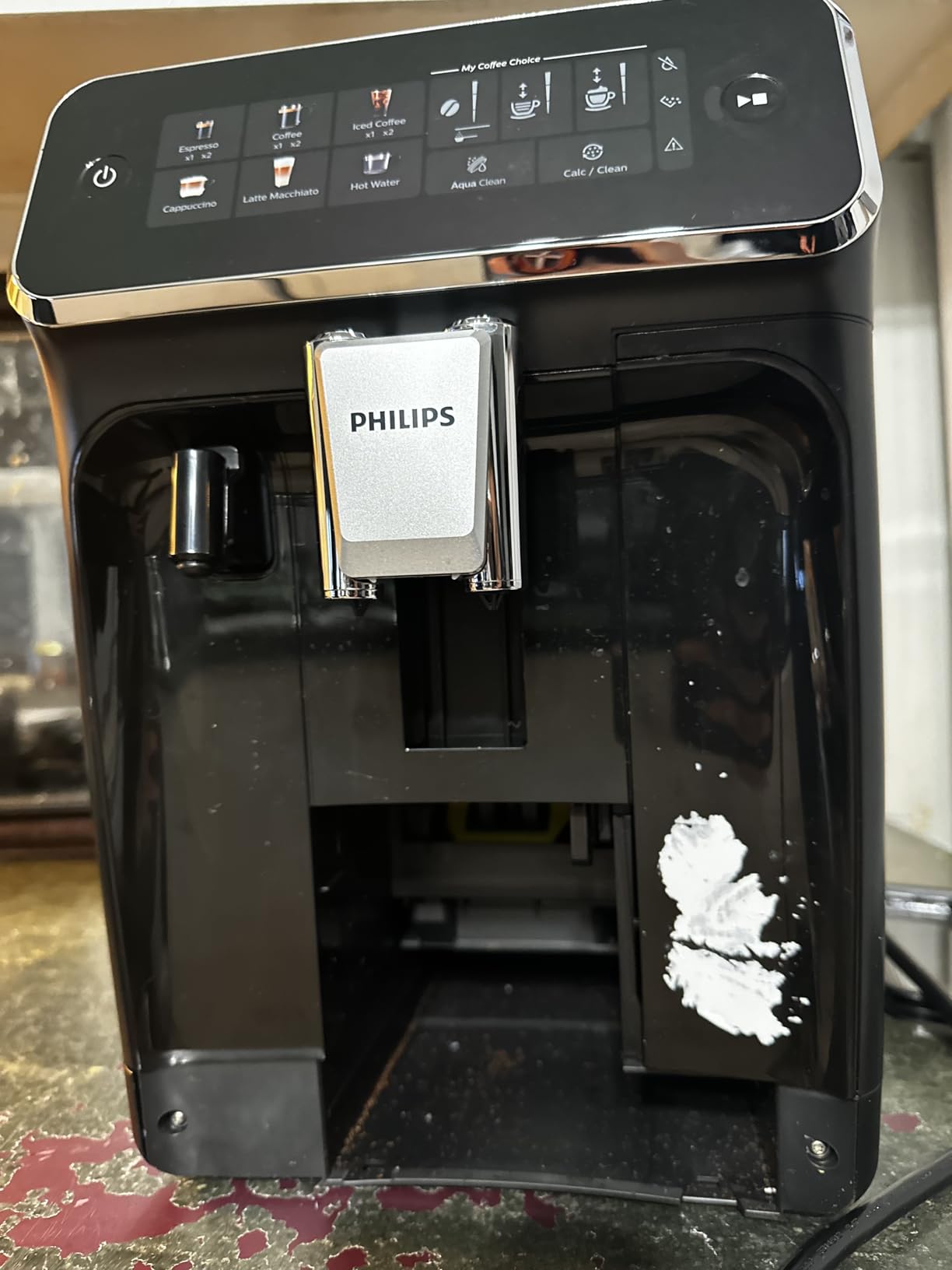 Philips 3300 Series Fully Automatic Espresso Machine, LatteGo Milk System (EP3341/50) - 5 Hot & Iced Coffee Pre-Sets, Ceramic Grinder, 15 Bars customer photo 1