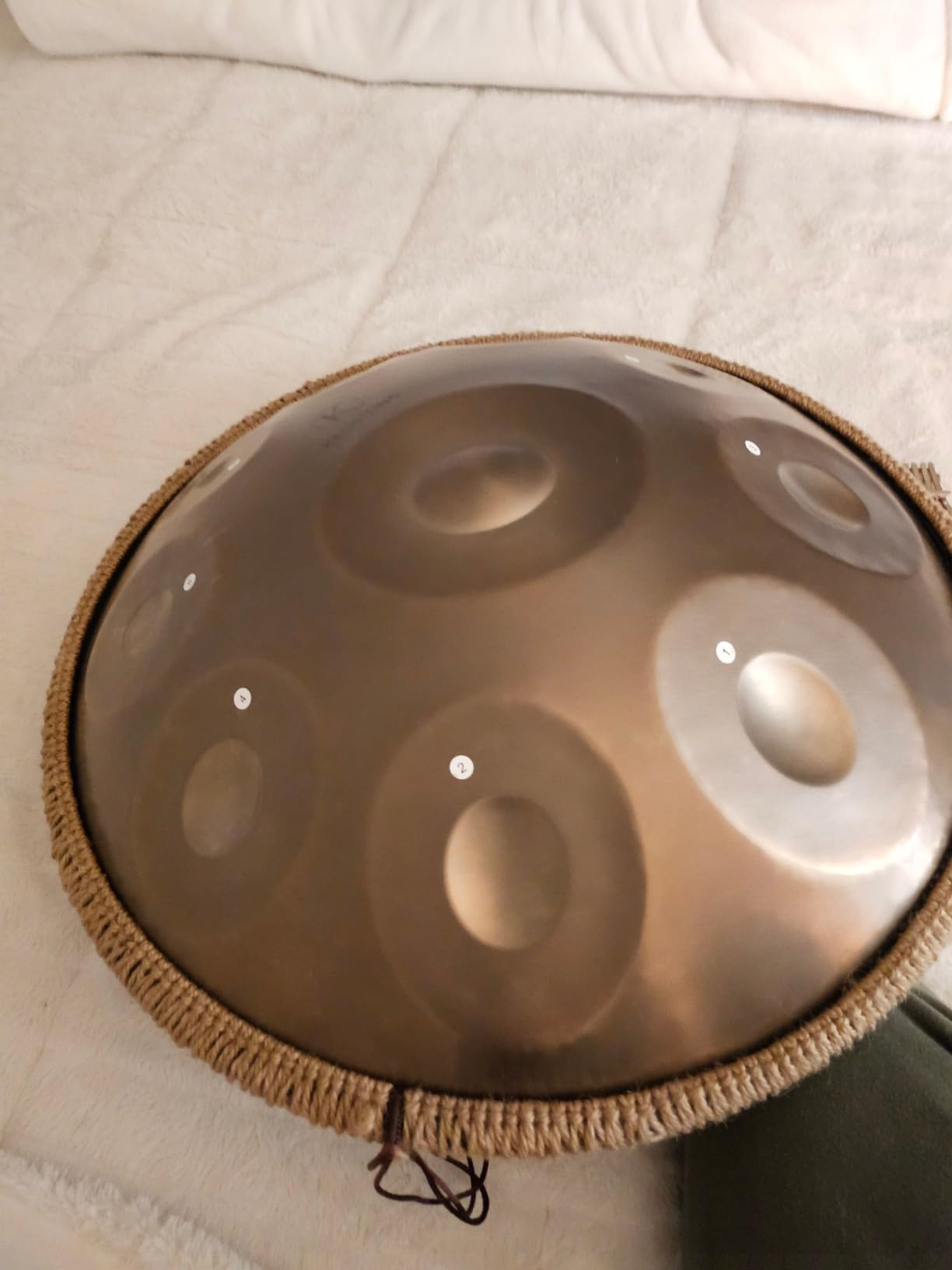Handpan Drum 22 Inches D Minor Kurd, 432Hz 10 Notes Hand Drum Instrument, Premium Steel Drum, Handpan Instrument for Adults (Gold) customer photo 2