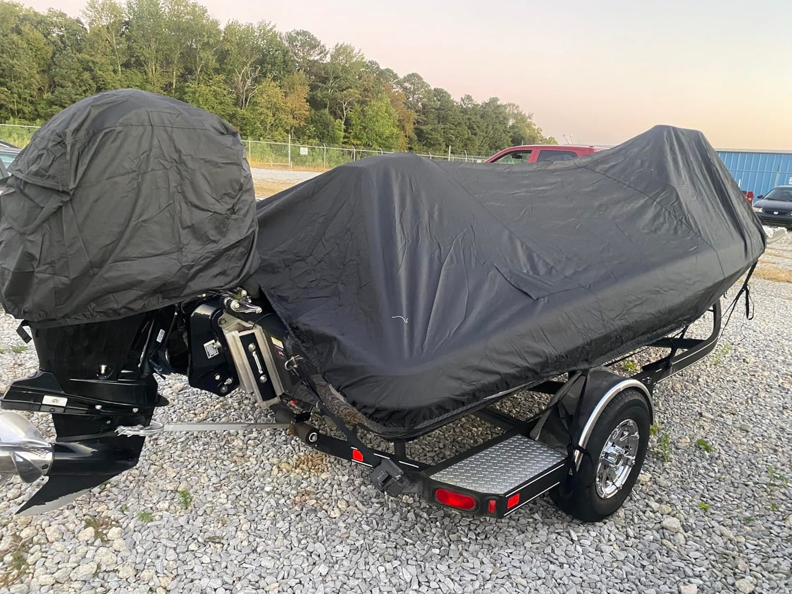 20-22FT Bass Boat Cover with Motor Cover, 1200D PU Waterproof Trailerable | Marine Grade Oxford Fabric, UV & Tear Resistant, Air Vents, Elastic Hem, Double Stitching, Secure Strap, Up to 100
