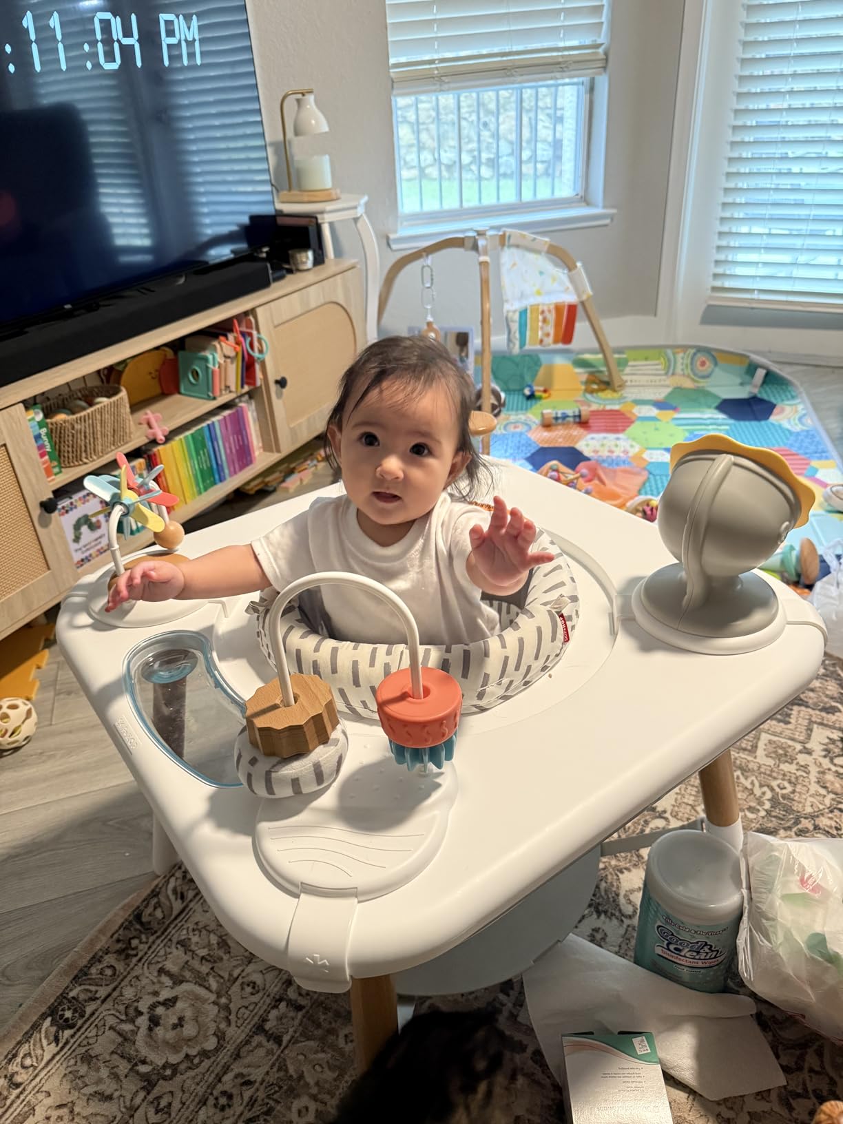 Skip Hop Discoverosity Montessori-Inspired 3-Stage Activity Center & Play Table for Baby Ages 4m+, Includes Mirror, Rattles, Teethers customer photo 1