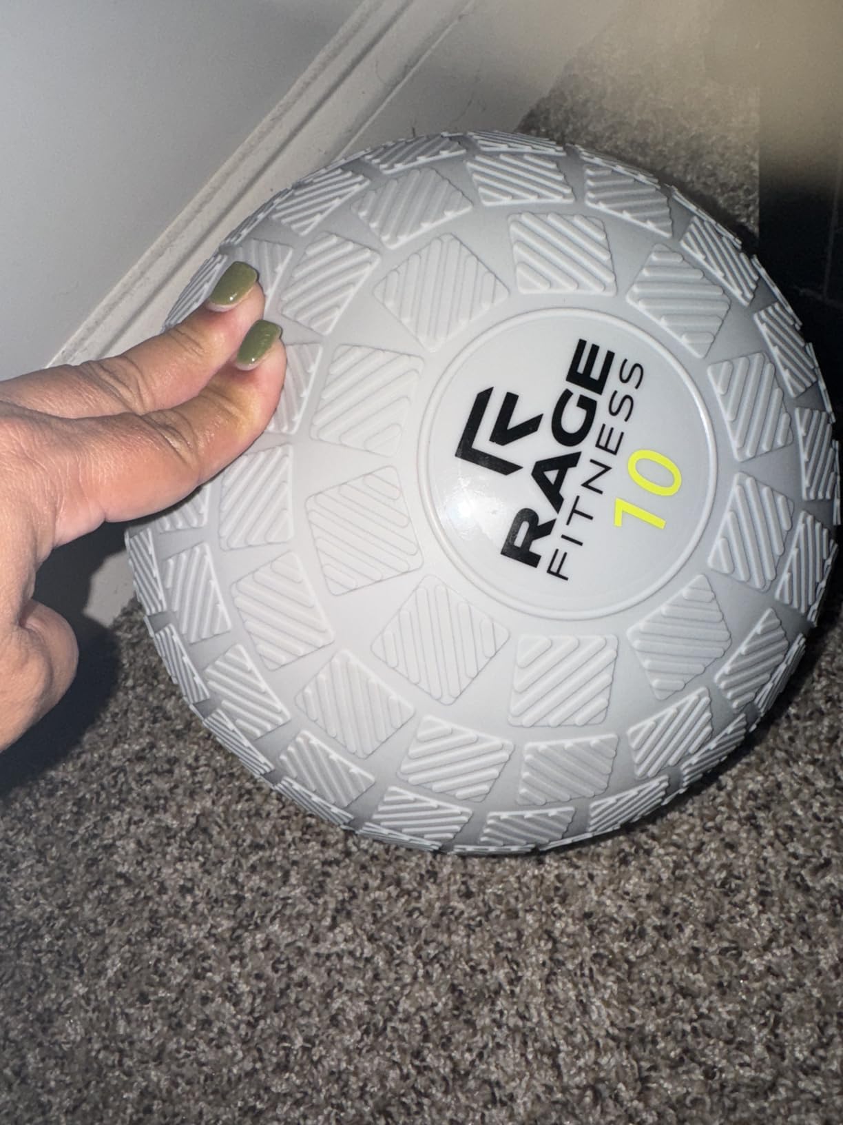 Slam Ball 10/15/20lb, Tread Texture Grip Medicine Balls - Strength Training customer photo 1