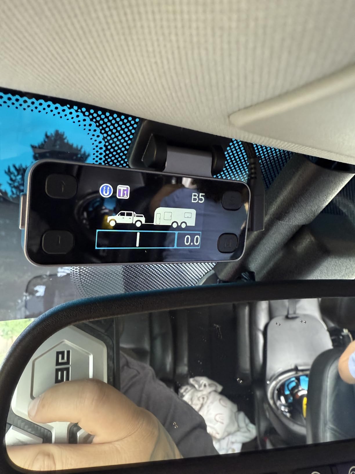 Kohree Upgraded Trailer Brake Controller Kit, Split Design, LCD Screen, Smart Chip, Proportional Braking, Electric Brake Controller for Trailers with 1-4 Axles customer photo 1