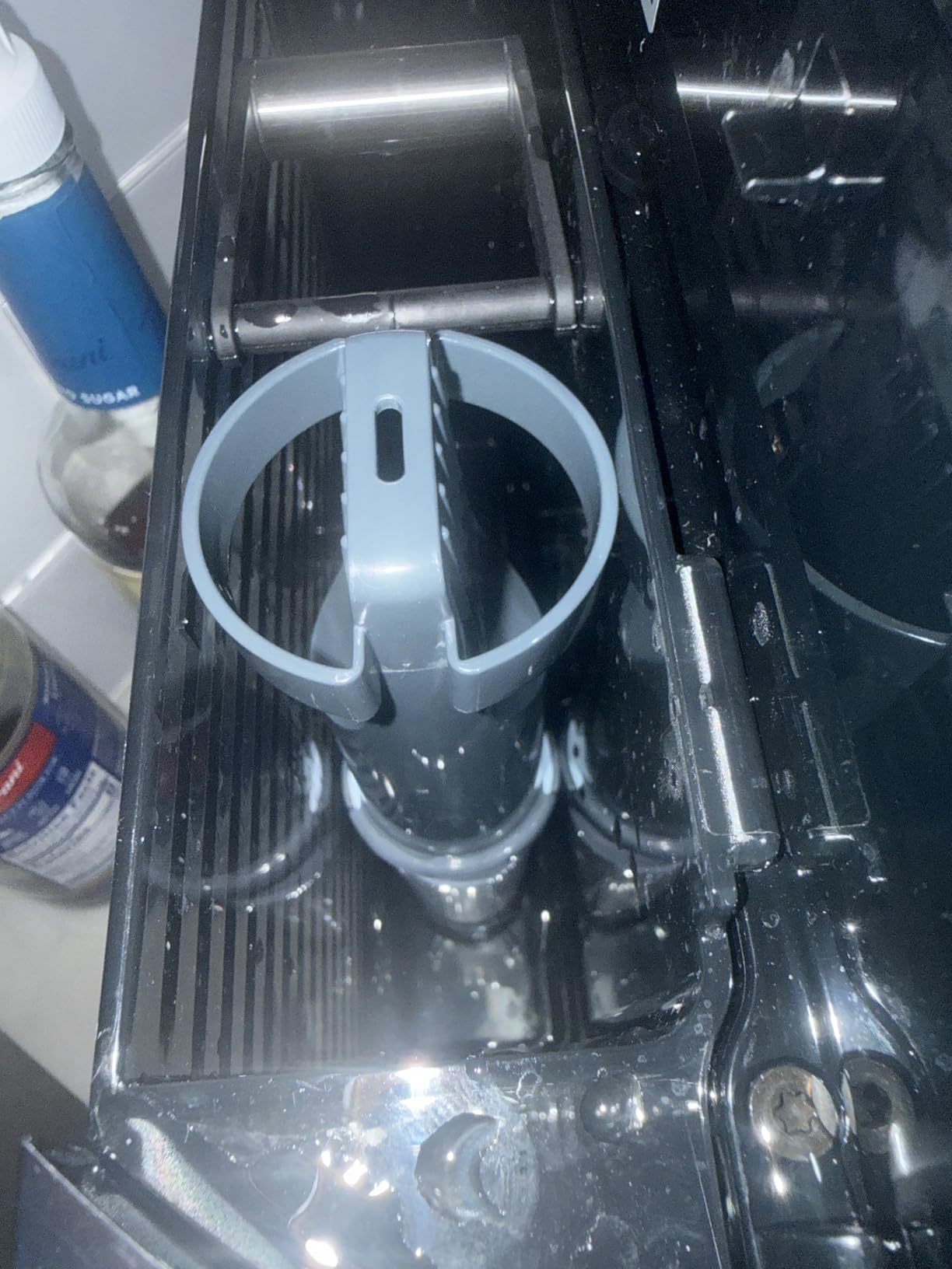 Jura E8 Chrome Automatic Coffee Machine (Model 15646) customer photo 1