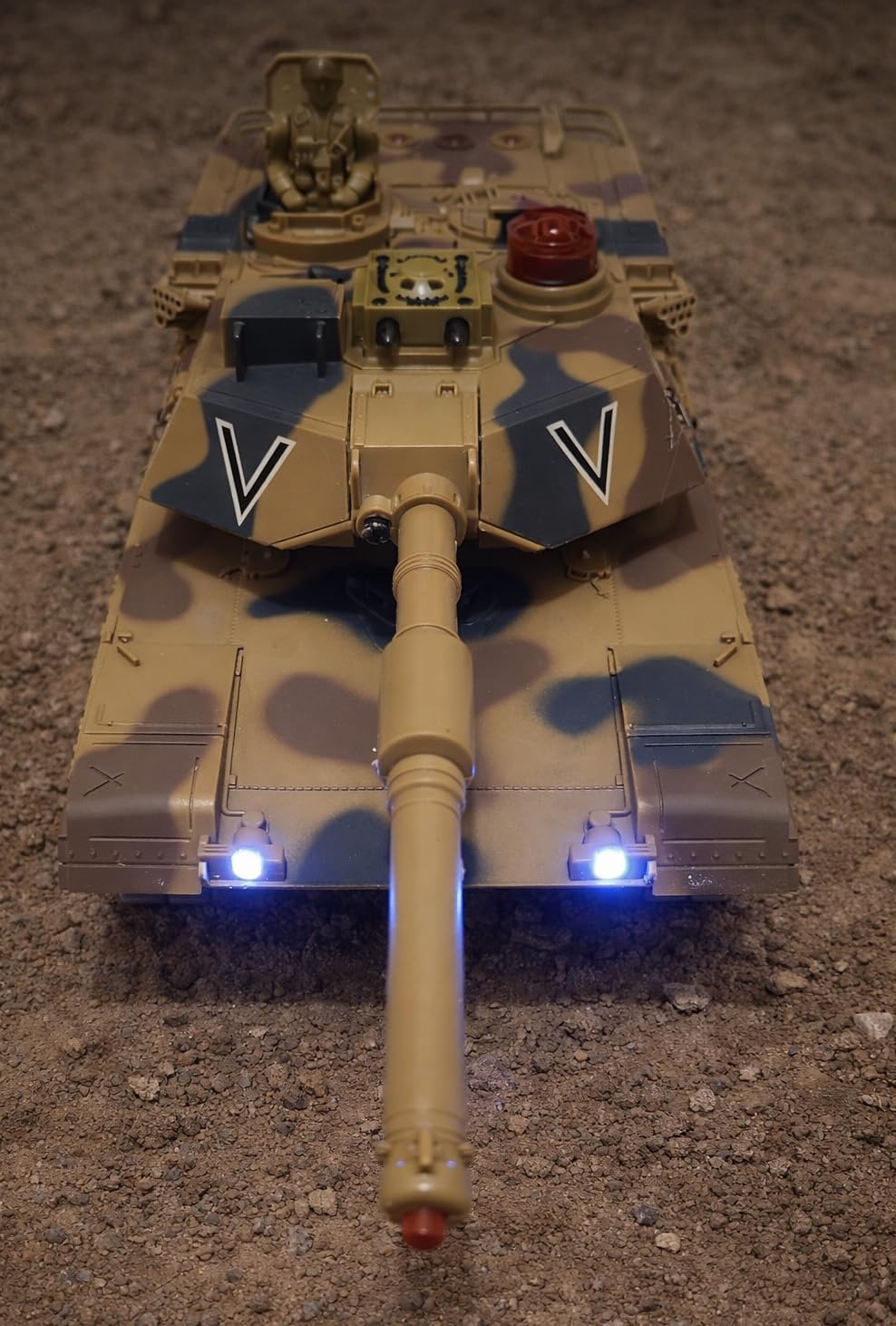 1/18 US M1A2 Abrams Army Tank, 2.4GHz Remote Control Model Toys, 60 Minutes Working Time, Smoke, Sound, LED Lights & Recoil Effects. RC Tank Perfect Collectible customer photo 2