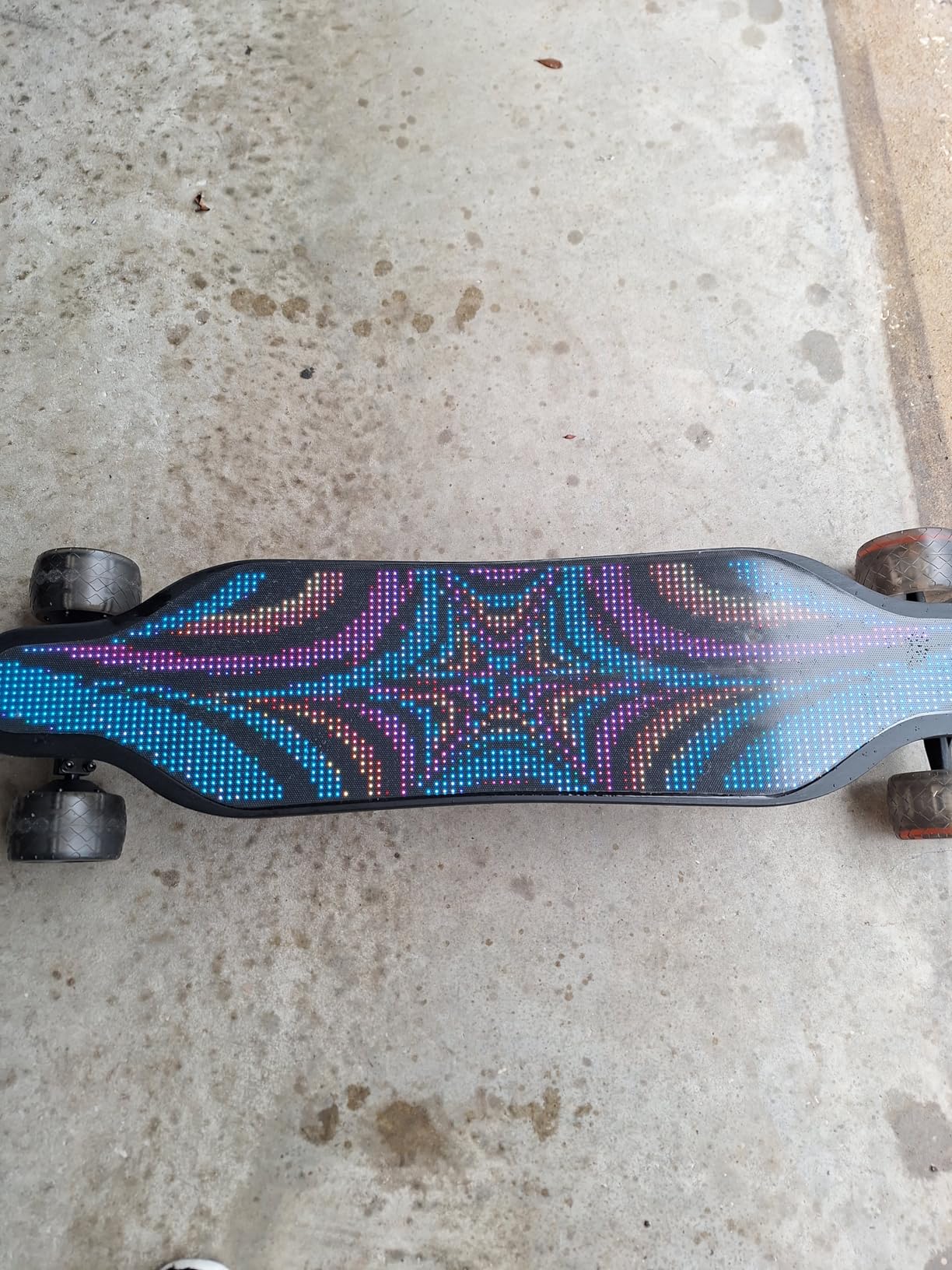 Electric Skateboard - Full-Screen LED Deck & Swappable Battery, 4 Modes from 13mph to 28mph, 25 Miles Max Range, 105*65mm PU Wheels, 1200W Motors, 330lb Max Load customer photo 3