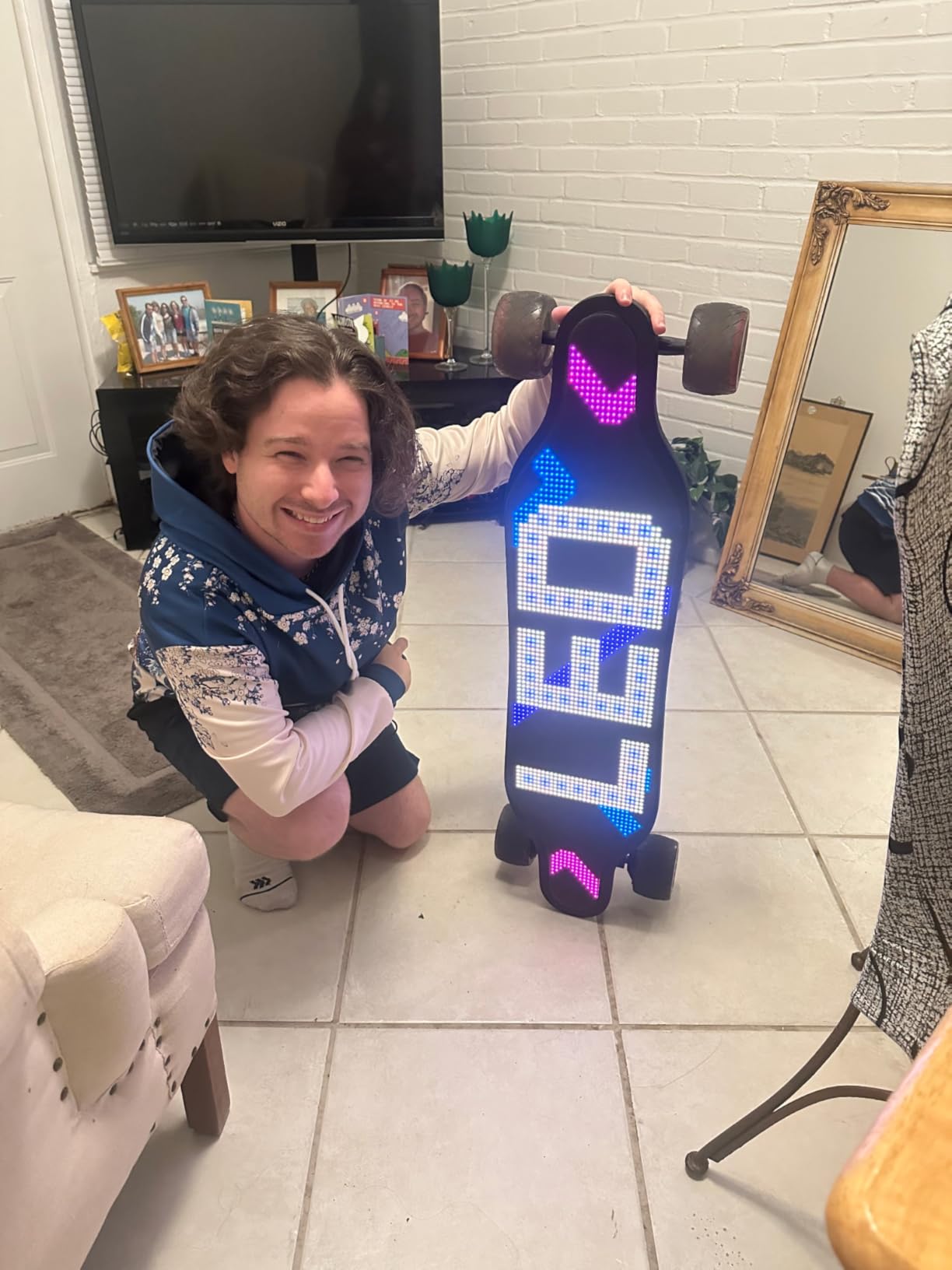 Electric Skateboard - Full-Screen LED Deck & Swappable Battery, 4 Modes from 13mph to 28mph, 25 Miles Max Range, 105*65mm PU Wheels, 1200W Motors, 330lb Max Load customer photo 4