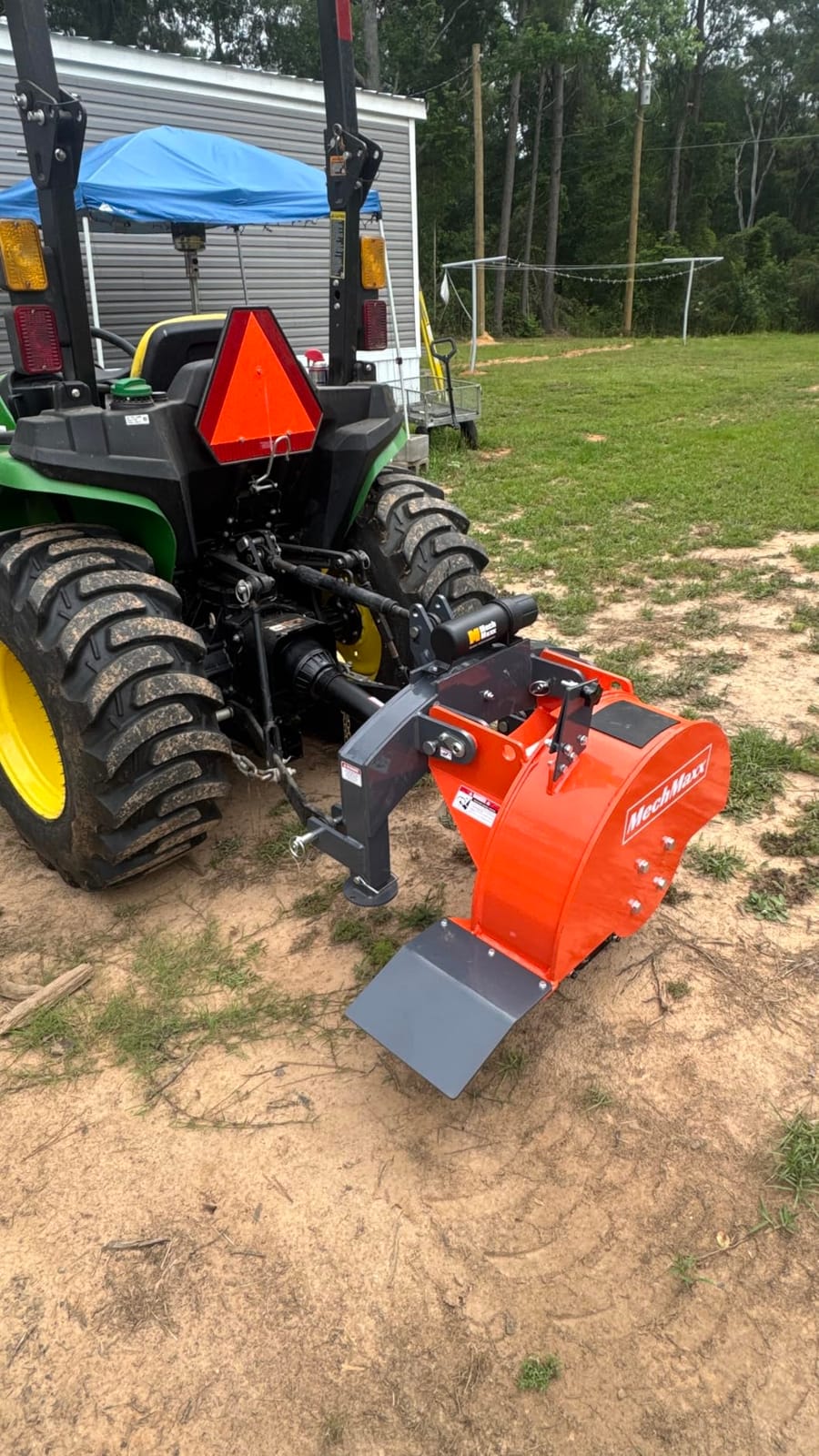 MechMaxx Heavy Duty 3-Point PTO Powered Stump Root Grinder For 15-45HP Tractors With 34 Carbide Teeth, 6'' Cutting Depth, 24'' Flywheel Diameter, Model SG24 Orange customer photo 1