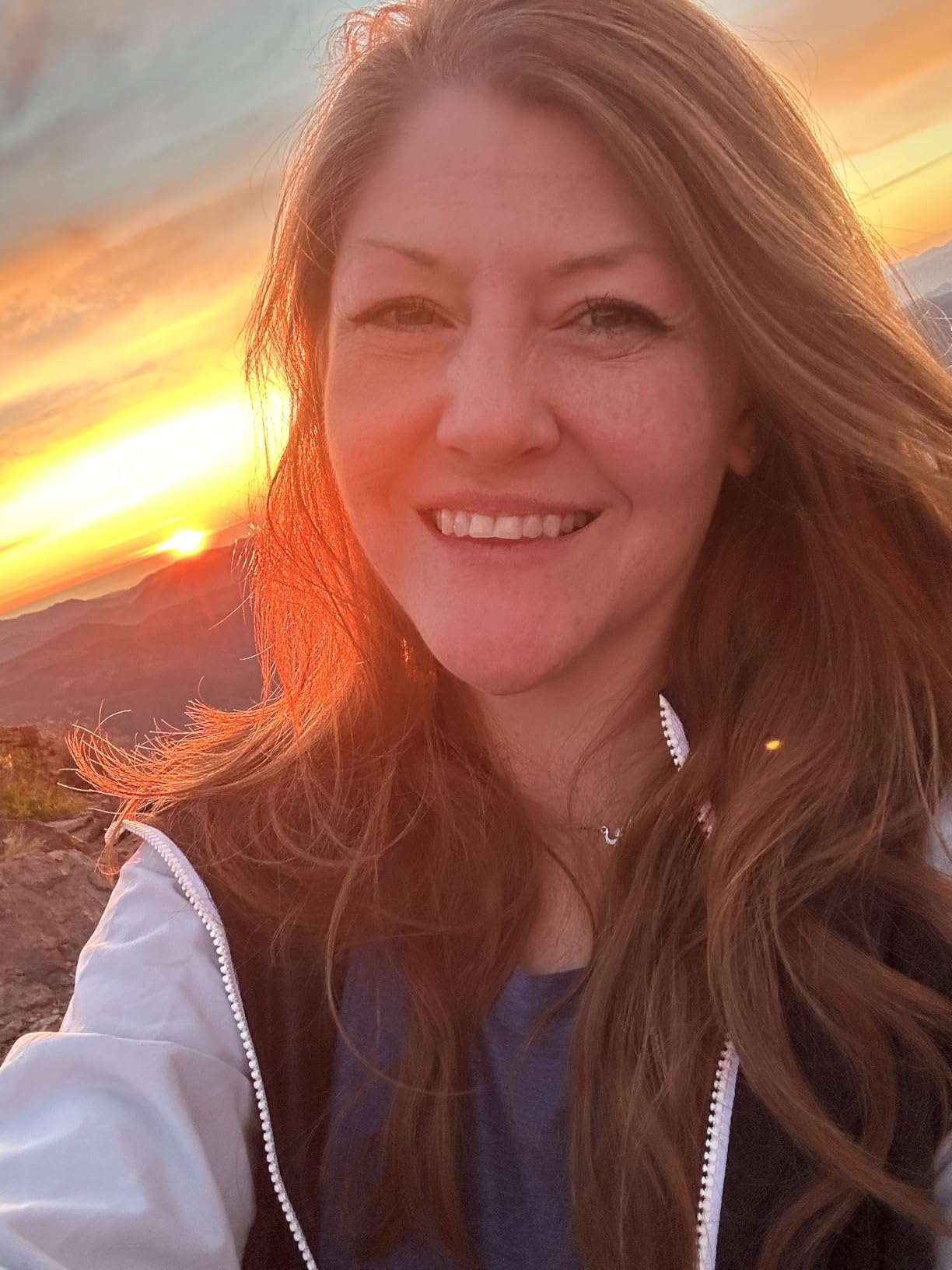Columbia Spire Valley Windbreaker customer photo 1
