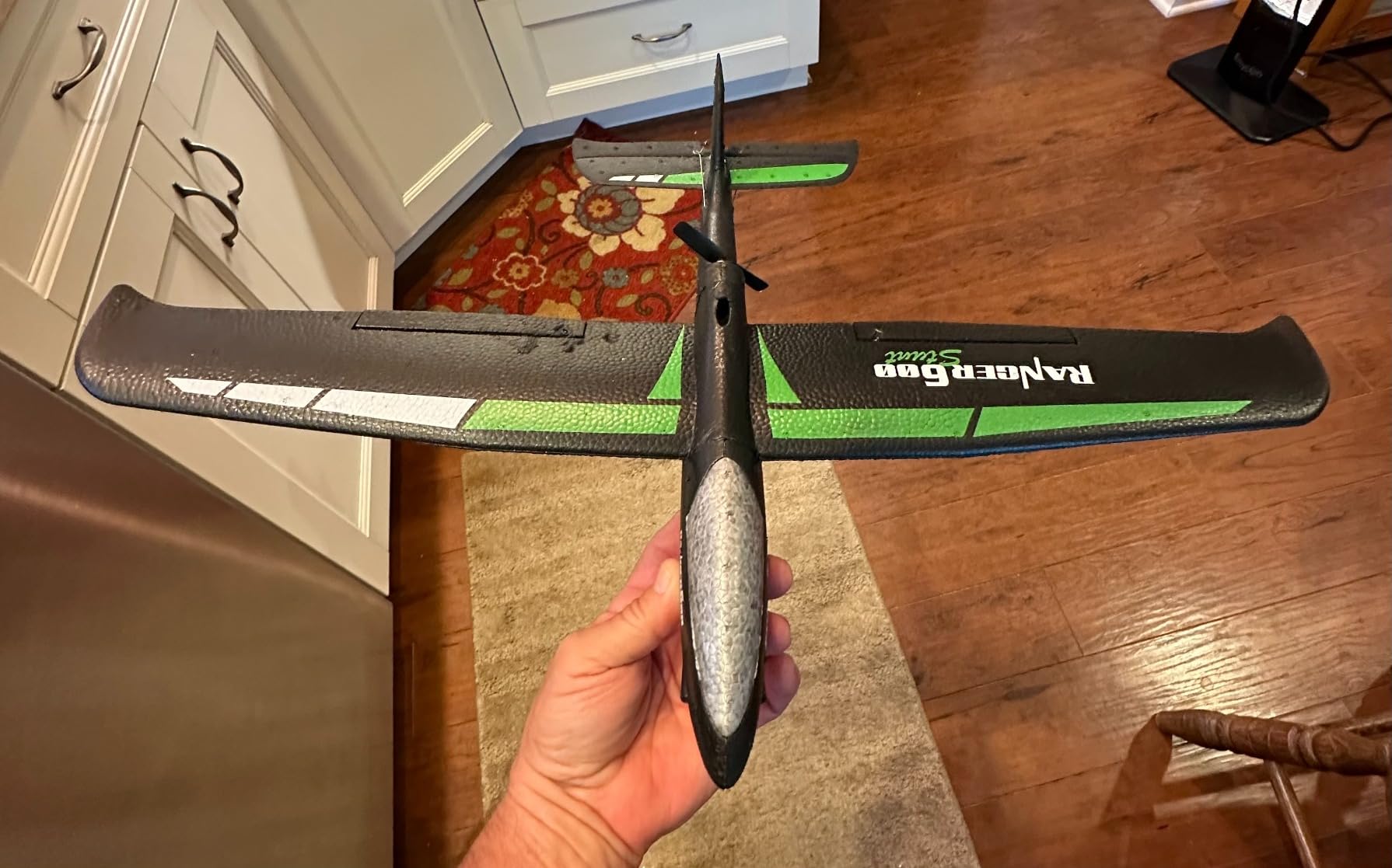 VOLANTEXRC New Version RC Plane, Remote Control Airplane for Adults, 4-Channel RC Plane with Durable Foam Construction, 3 Flight Modes, One-Key Stunts, Comprehensive Accessories Kit, 23.6*18.1 inches, RTF customer photo 1