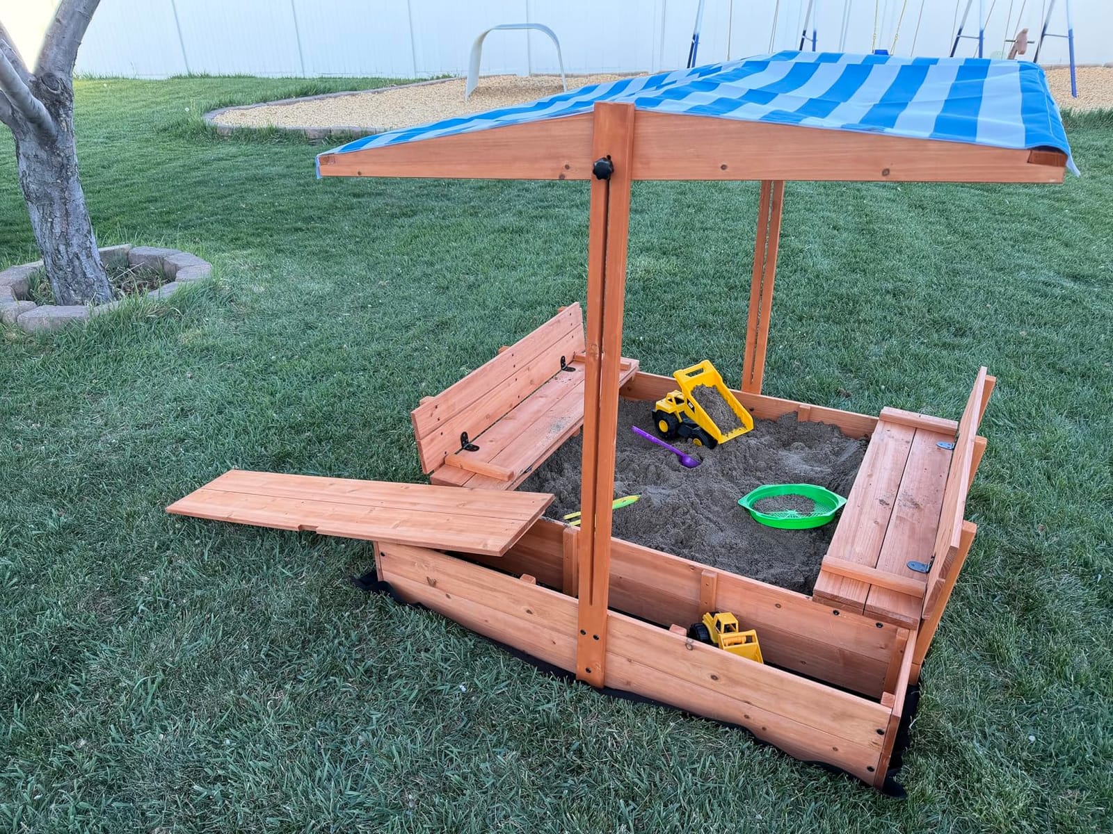 Kids Wooden Outdoor Sandbox with Cover, Sand Boxes with Canopy and Foldable Storage Bench Seats, Sand Table with Protection Bottom Liner, Kids Play Equipment for Outdoor (47X47Inch) customer photo 1
