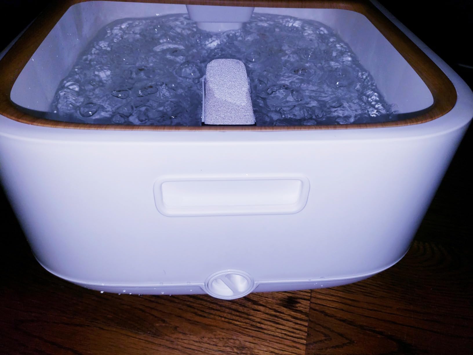 Sharper Image Spahaven Foot Bath Deluxe - Heat, Bubble Jets, Massage Rollers, Pumice Stone Foot Scrubber, Foot Soaking Tub, Feet Pedicure Tools, Callus Remover, Aesthetic Room Decor, Gift for Women customer photo 1