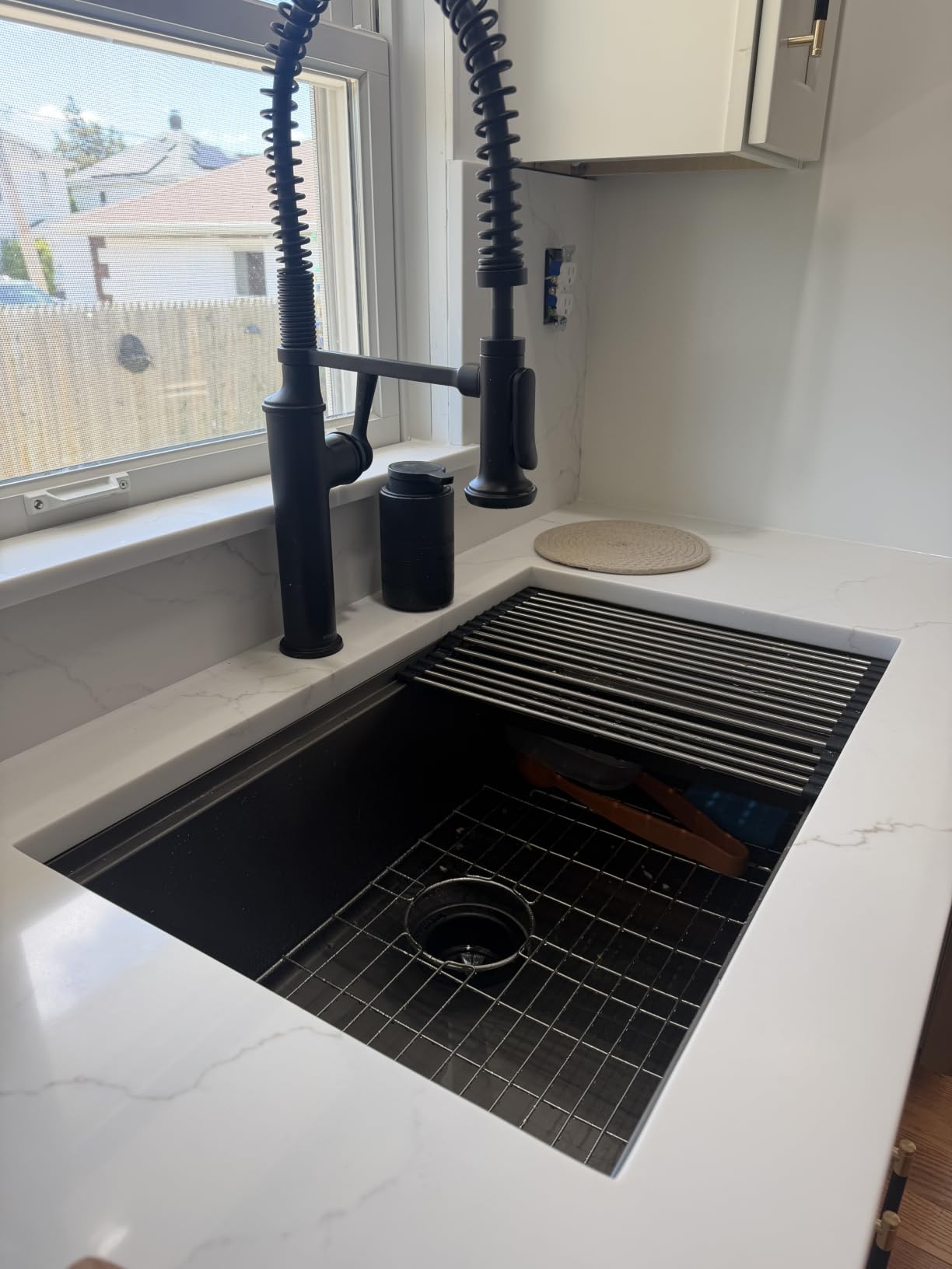 Lordear 33 Inch Undermount Kitchen Sink Workstation 33