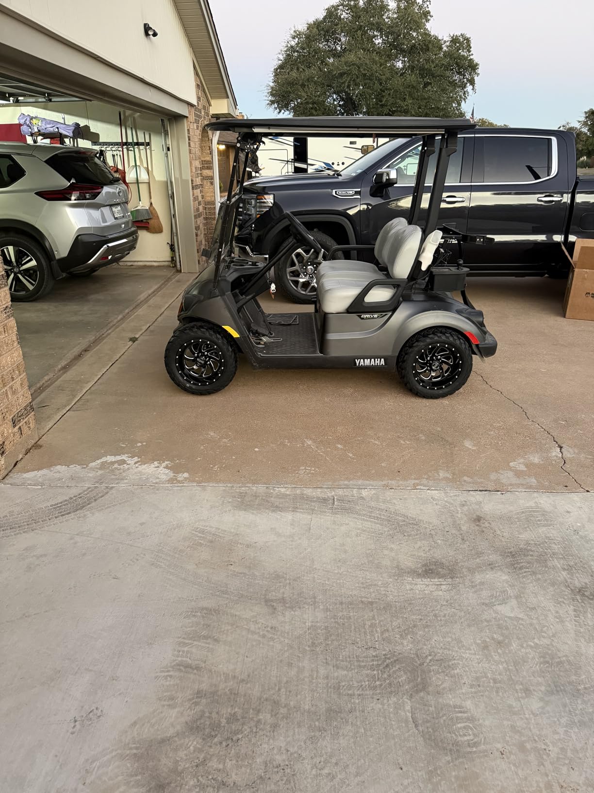 Huskey 12