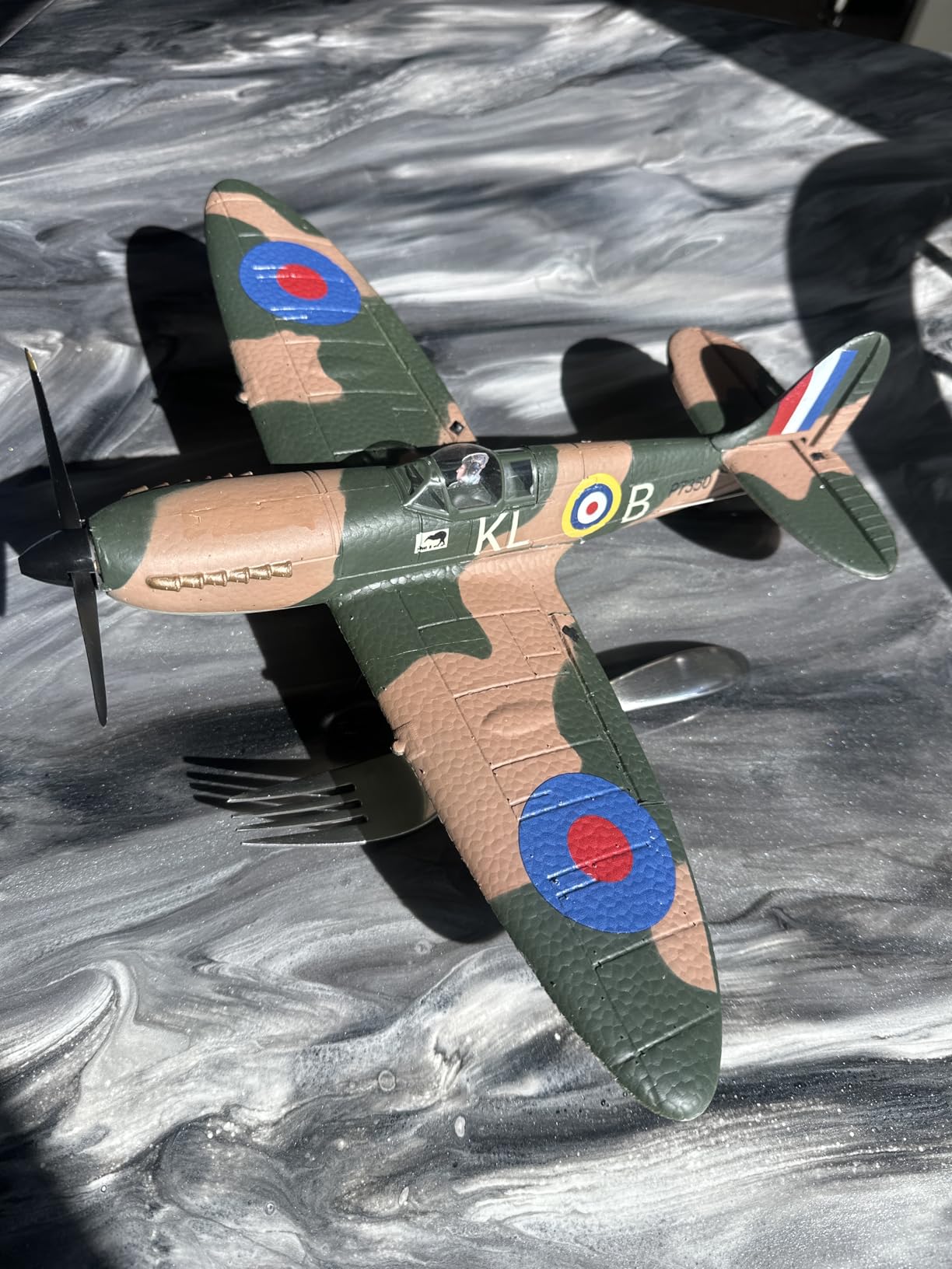volantexrc RC Plane, 4CH Remote Control Airplane for Beginners & Adults | FW190 Fighter RTF, Aileron, Gyro, Aerobatics & 3 Modes, Easy to Fly, Hobby RC Warbird Aircraft customer photo 1