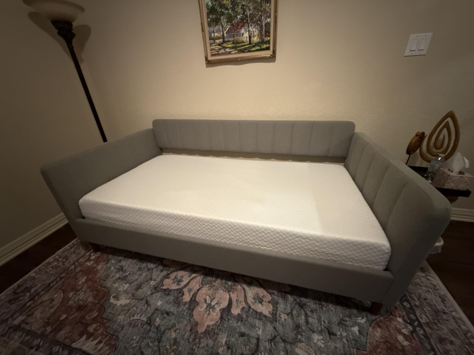 YUHUASHI Twin Size Upholstered Daybed with Wood Slat Support, Ivory | Daybed Frame for Living Room, Bedroom, Guest Room/Easy Assemble/No Box Spring Needed/Simple modern design/linen Upholstered customer photo 2
