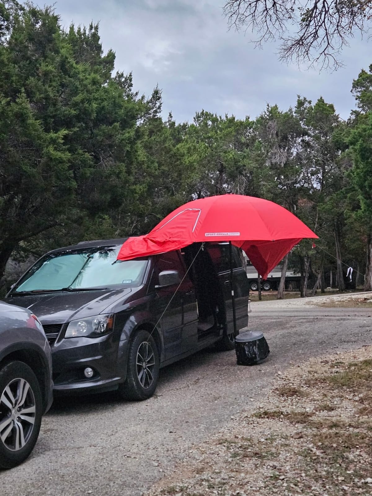Sport-Brella Premiere UPF 50+ Umbrella Shelter with Patented Side Panels and Tilt Mechanism, Heavy-Duty 1.25 Inch Center Pole, Auger Anchor for Sand and Grass customer photo 2