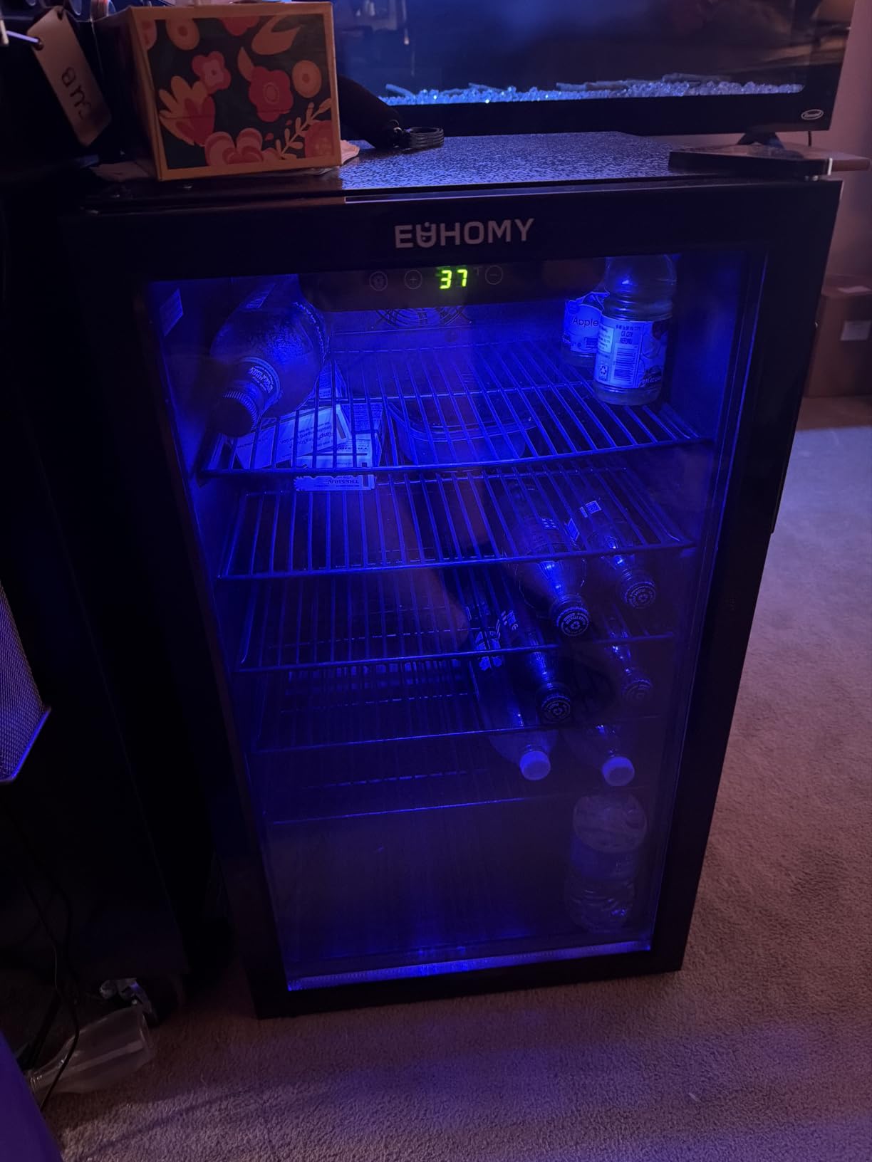 EUHOMY 145 Can Mini Fridge, 4.5 Cu.ft Beverage Refrigerator with Glass Door customer photo 2