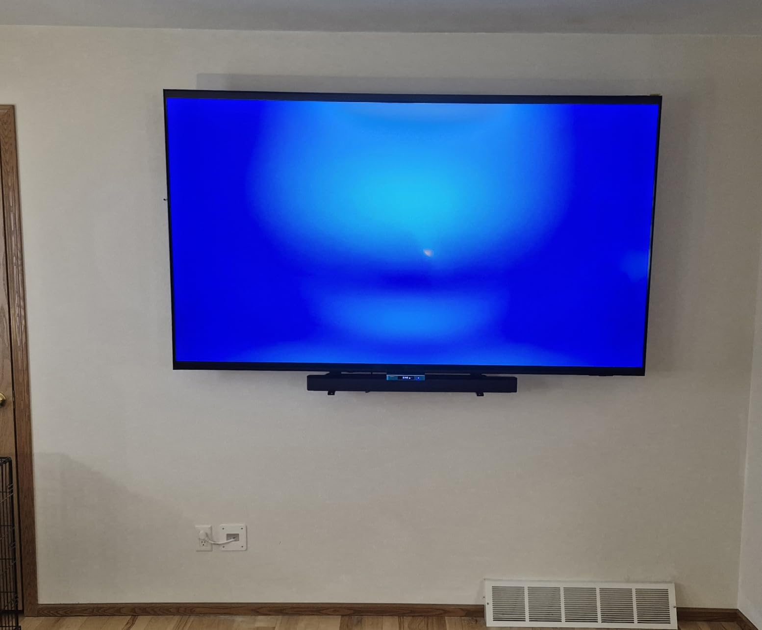 Mount-It! in-Wall TV Cable Concealer Kit with Recessed Power - Triple Outlet, 9ft Cord, and Hand Saw - Easy, Safe Cable Management for Organized TV and Home Theater Setups customer photo 2