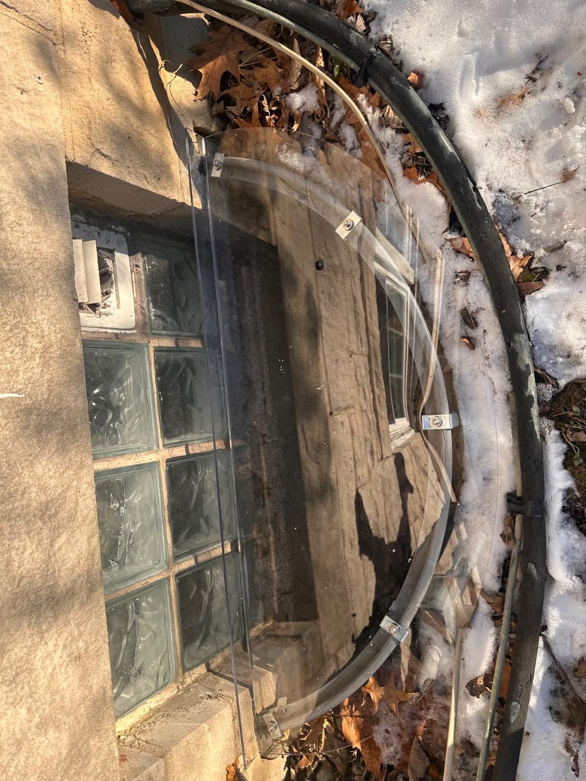 Polycarbonate Window Well Covers Outside, Basement Window Well Cover, Heavy Duty Clear Plastic Window Guard, UV Resistant, Waterproof & Protects Against Debris/Only Cover (41