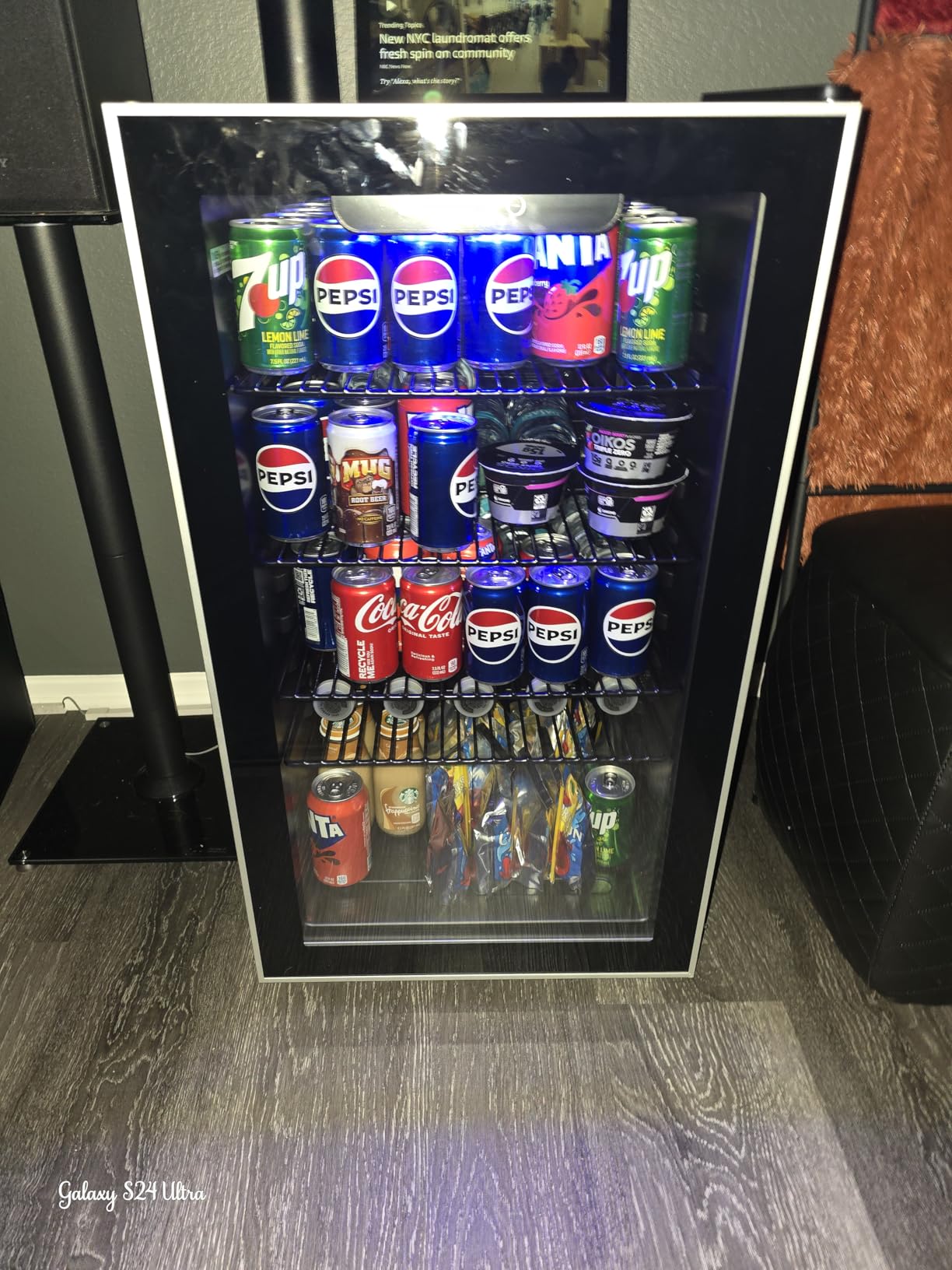 Electactic 50 Cans Beverage Refrigerator Cooler, 1.3 Cu.ft Mini Fridge Countertop Drink Cooler with Glass Door for Beer, Soda, Wine customer photo 1