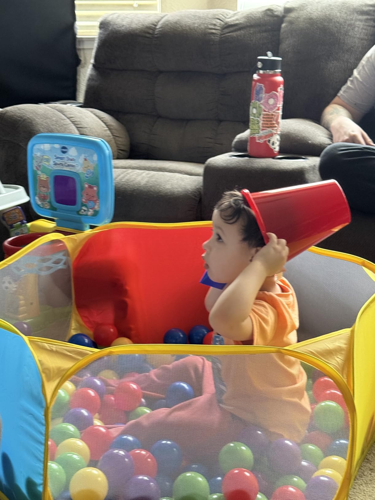 Eocolz Kids Ball Pit Large Pop Up Childrens Ball Pits Tent for Toddlers Playhouse Baby Crawl Playpen with Basketball Hoop and Zipper Storage Bag, Balls Not Included (1M Multicolor) customer photo 2