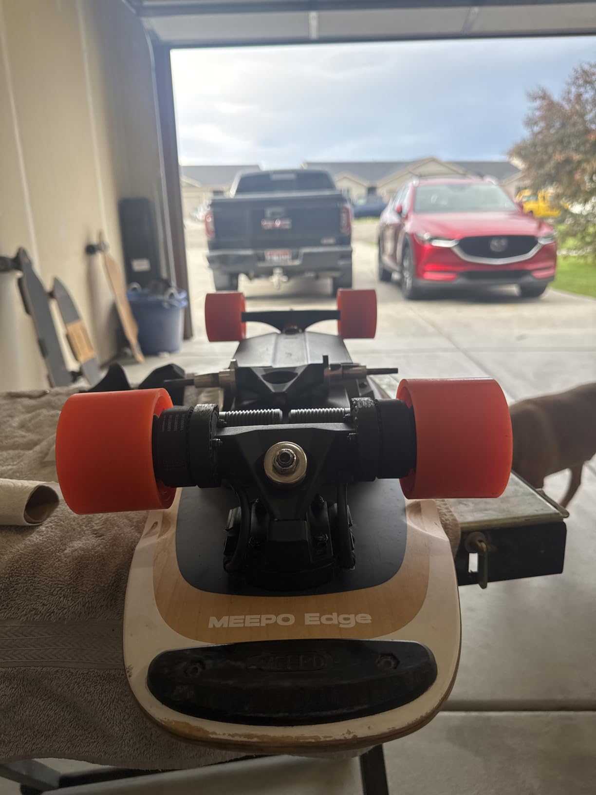 MEEPO Mini Series Electric Skateboard with Remote, Up to 26-32 MPH Top Speed, 11-24 Miles Range, 330 Pounds Max Load, 30-34 Inches Maple Cruiser for Adults and Teens, Mini5 MINI3 Max Edge Flow customer photo 2