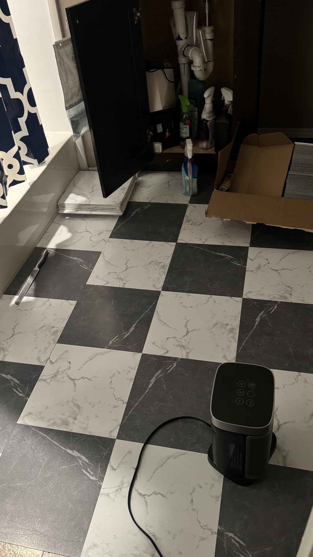 Art3d 30-Pack Peel and Stick Vinyl Floor Tiles, 12 x 12 in, Slate customer photo 2