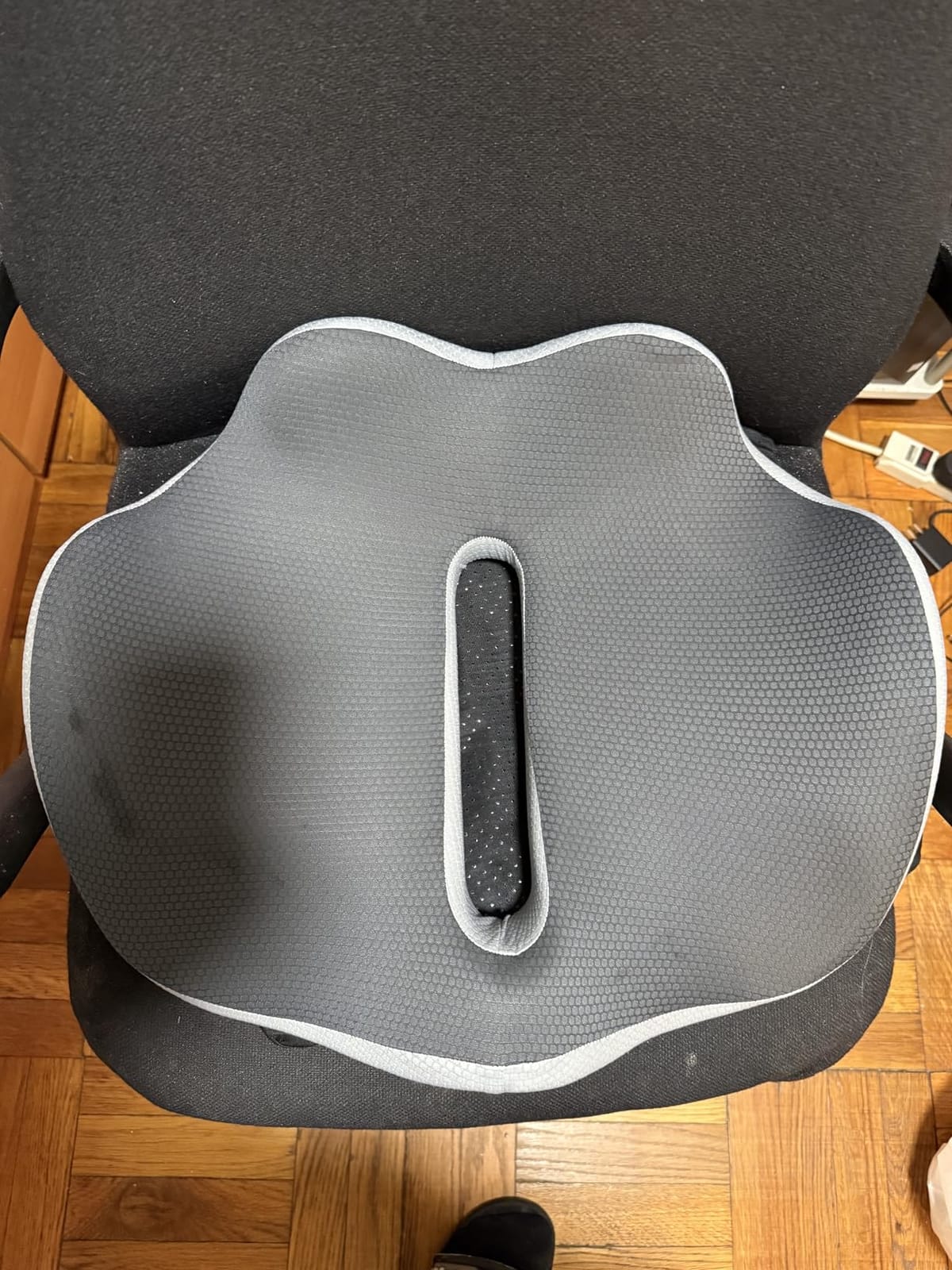 X-Large Truck Seat Cushion for Truck Drivers, Memory Foam Support | Seat Cushion for Long Driving & Sitting, Tailbone Pain Relief, Ergonomic Back Support, Non-Slip Washable Cover for Cars customer photo 1
