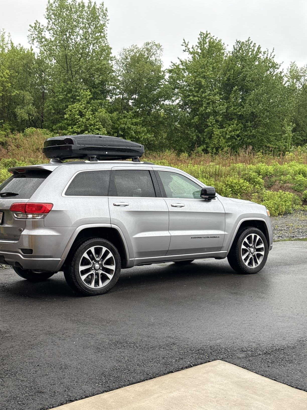 Rooftop Cargo Box, Roof Cargo Carrier Hard Shell 13 Cubic Feet | Security Keys, Waterproof Heavy Duty Roof Cargo Box, 56Lx30Wx15H Inches (Tool-Free Install) for Family Travel, 3D Diamond Black customer photo 2