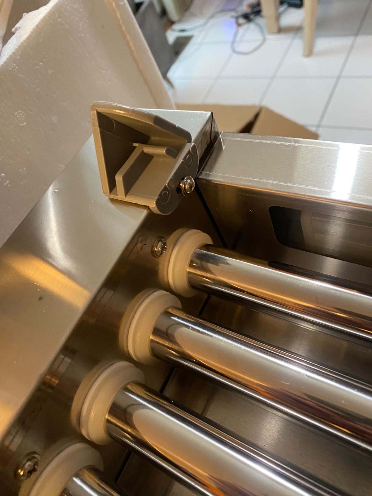 Seeutek Hot Dog Roller 5 Rollers 16 Hot Dogs Capacity 1100W | Stainless Sausage Grill Cooker Machine, Dual Temp Control, Glass Hood Acrylic Cover, Bun Warmer Shelf, Removable Oil Drip Tray customer photo 1