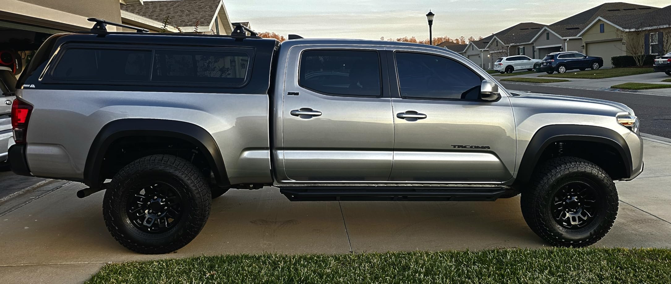 Rough Country Sport Fender Flares for Toyota Tacoma (2016-2023) - 1
