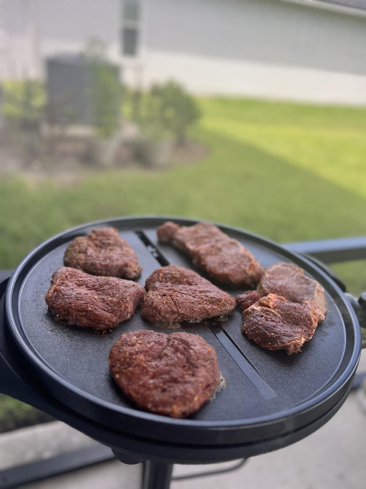 Cuisinart Indoor/Outdoor Electric Griddle, 2-in-1 Portable BBQ with Flat Top Nonstick Cooking Surface, Adjustable Heat, Stand/Tabletop Options customer photo 2