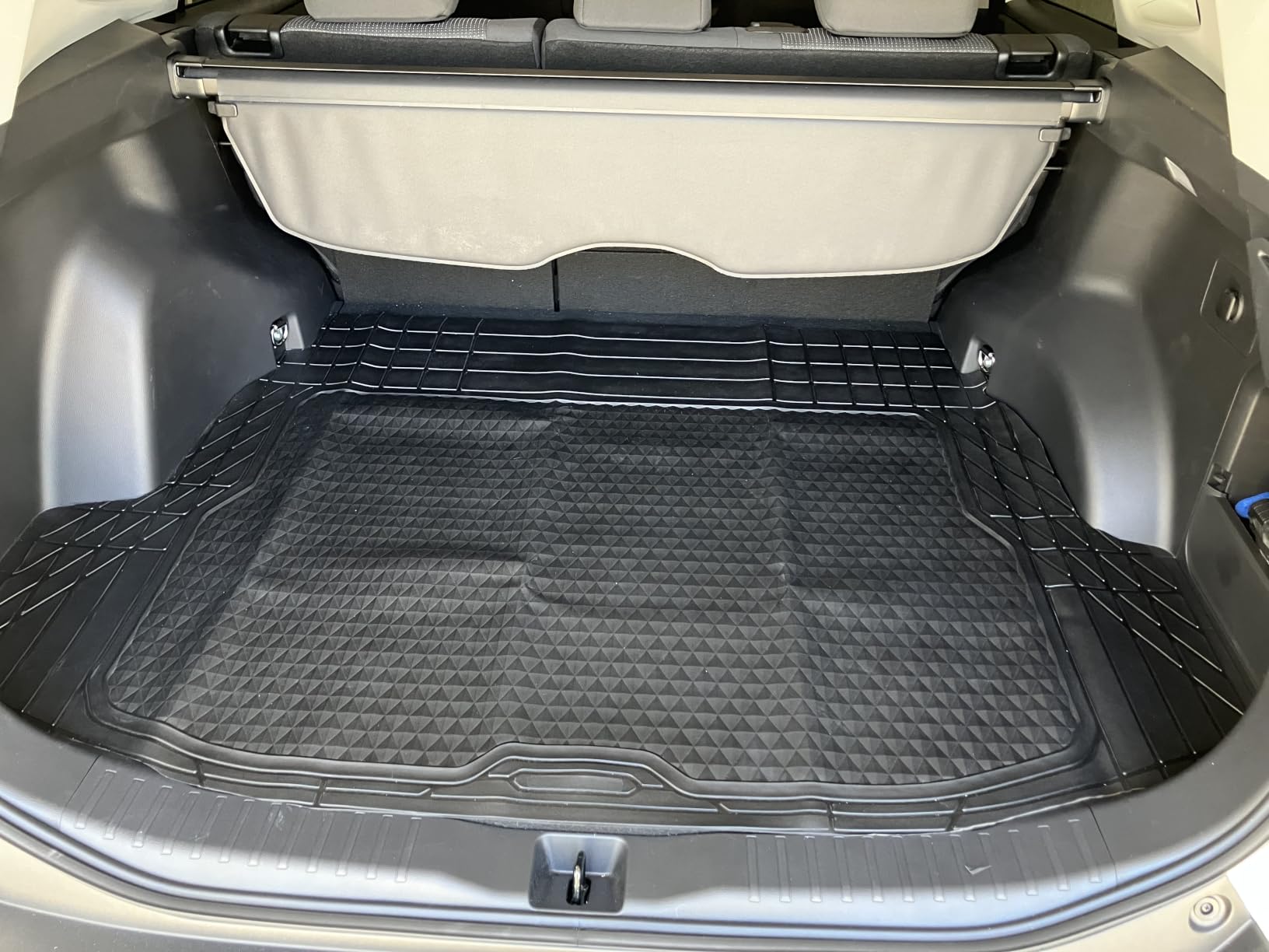 Amazon Basics Cargo Liner Floor Mat, All Weather Trunk Protection, Trimmable to Fit, Black customer photo 2