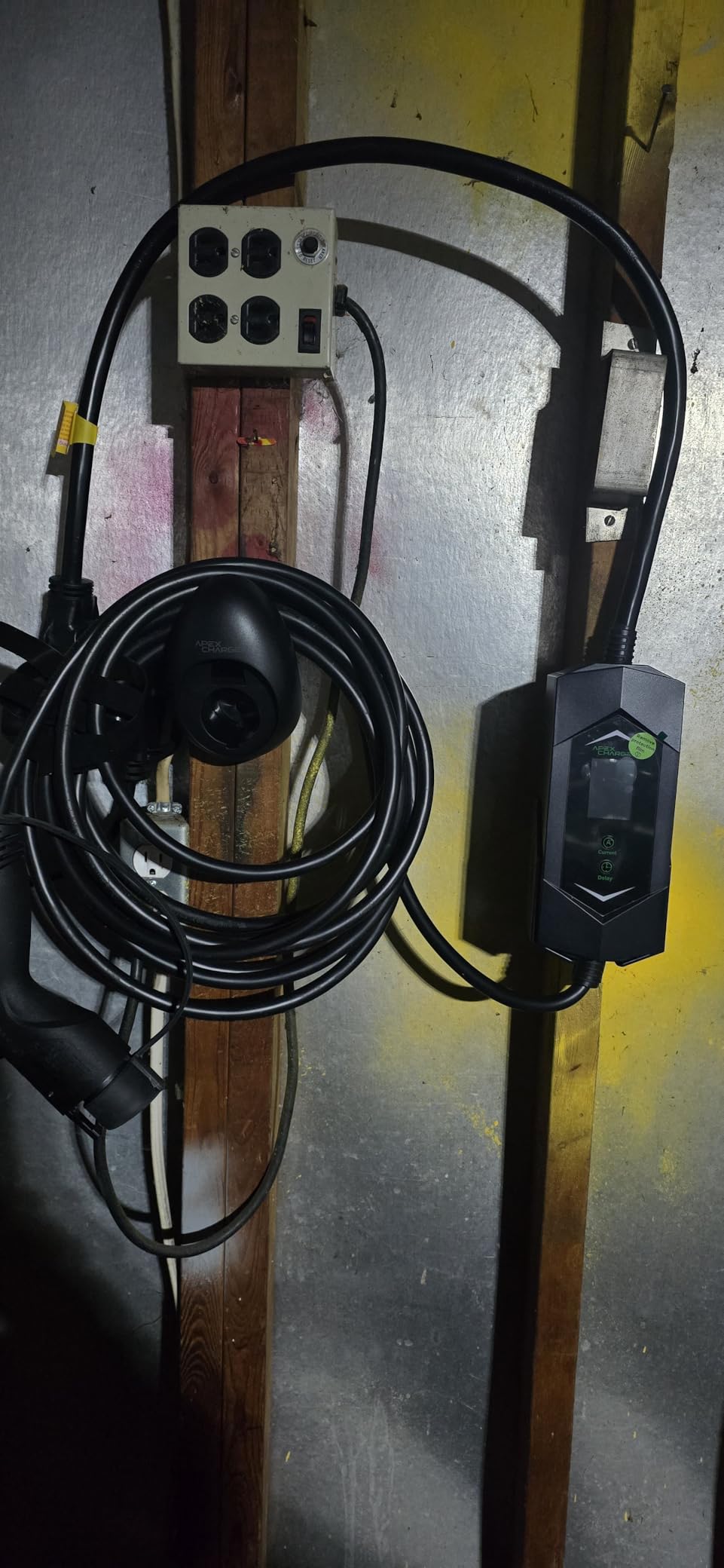 MACH 3 Fast 40 Amp Level 1&2 Portable EV Charger, Electric Vehicle Charging Station, 120-240V NEMA 14-50 w/ 5-15 Adapter. SAE J1772 Connector & Tesla Mobile NACS, Outdoor EVSE, 25ft Cable w/holder customer photo 1