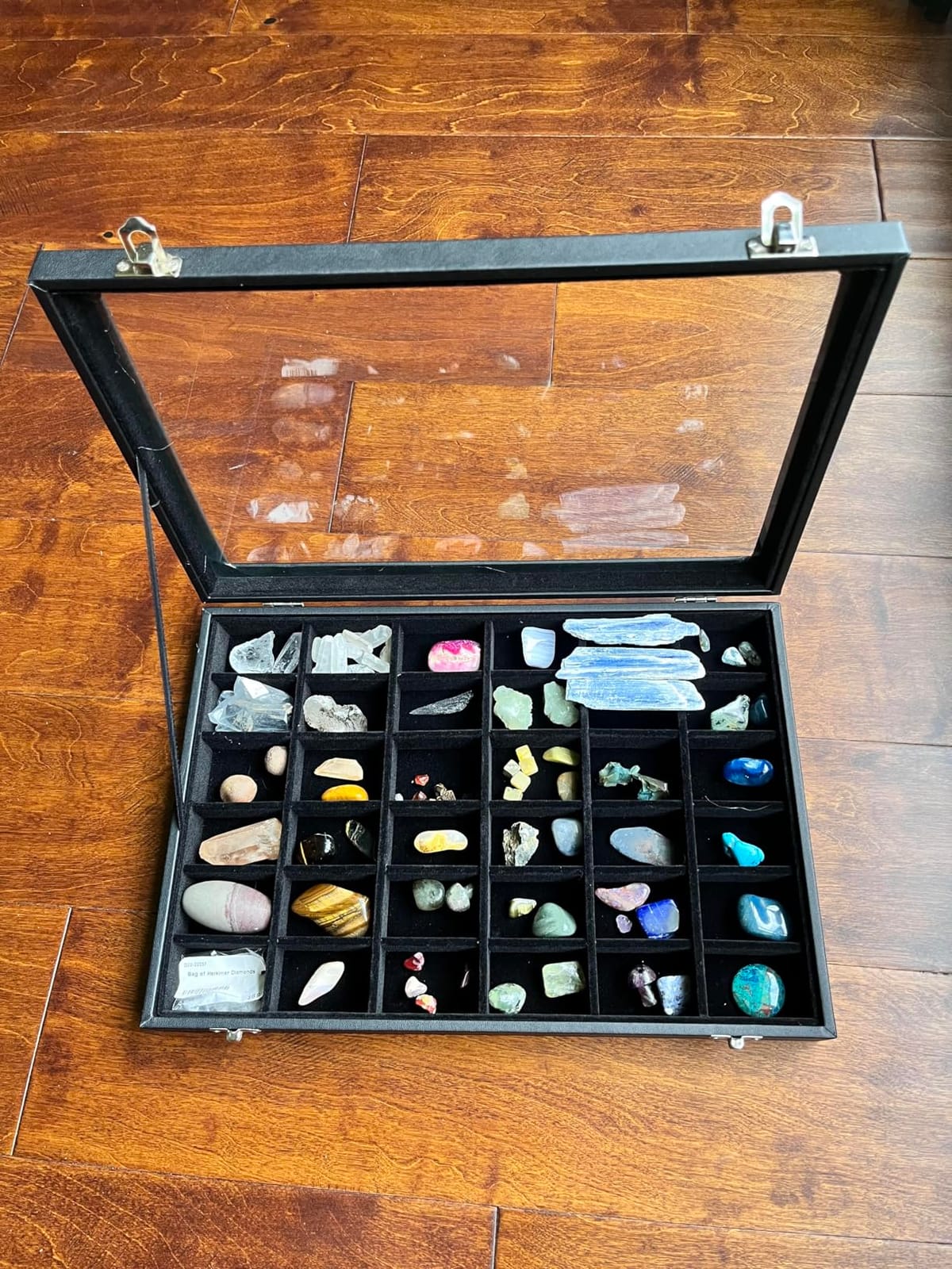 Rock Collection Display Case, 120 Grid Storage Organizer for Collectibles | Sturdy PP rock display case, dust-proof door design, large capacity organizer for crystals, gemstones, and small jewelry customer photo 2