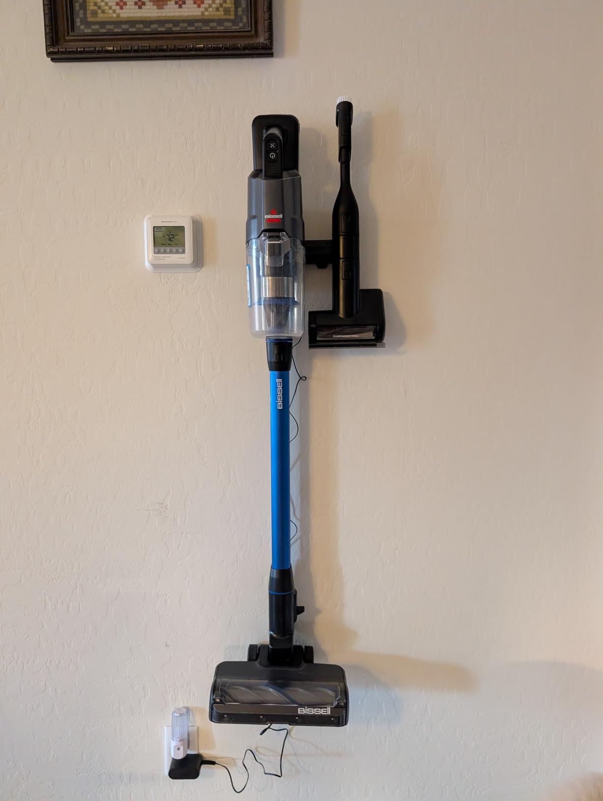 Bissell PowerClean FurFinder 200W Self-Standing Cordless Vacuum, 4052 | Bright headlights; wall mount; removable battery; upholstery tool; self-standing for easy storage customer photo 1