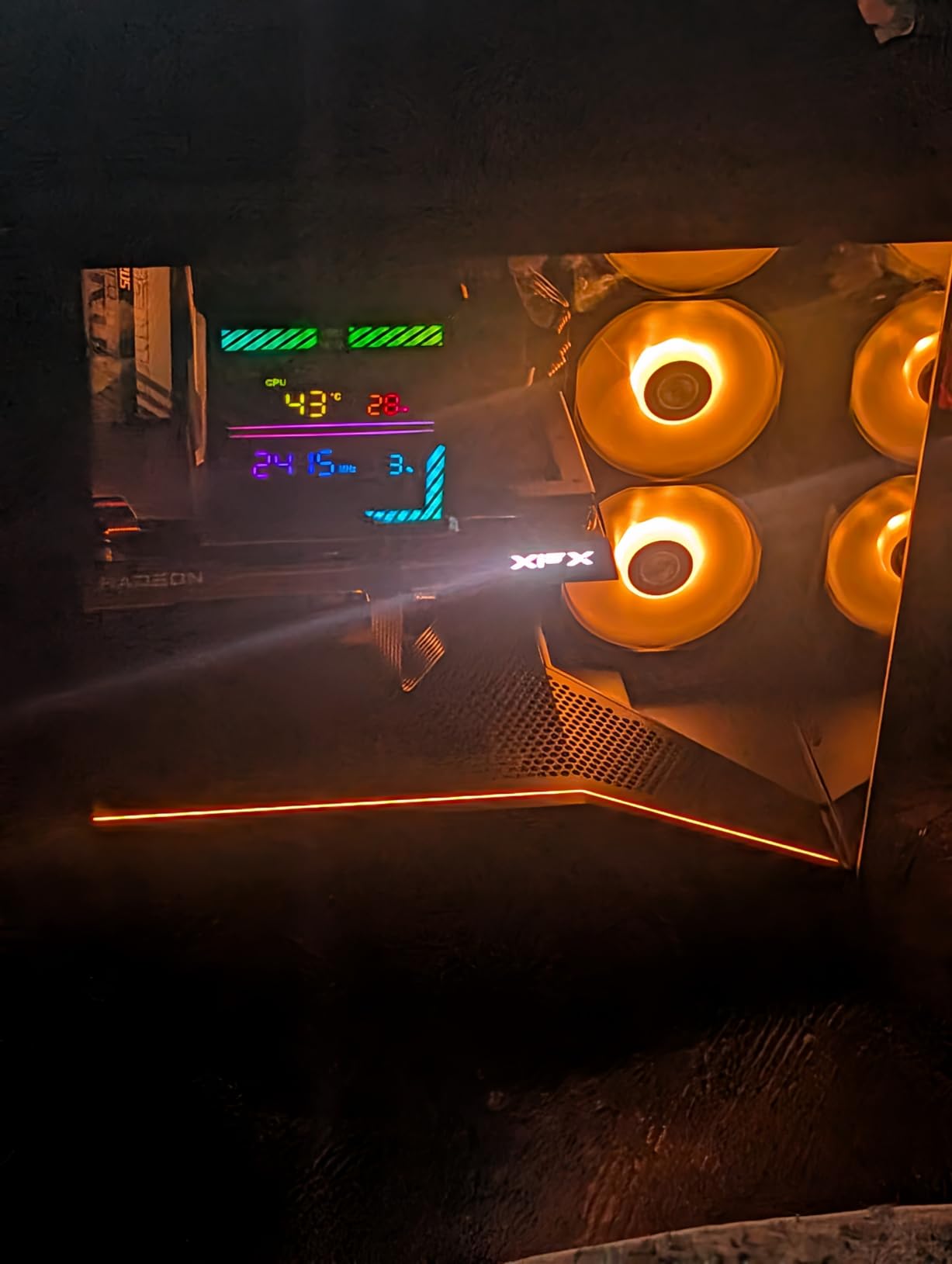 GIGABYTE B850 AORUS Elite WIFI7 AMD AM5 ATX Motherboard, Support AMD Ryzen 9000/8000/7000 Series, DDR5, 14+2+2 Power Phase, 3X M.2, PCIe 5.0, USB-C, WIFI7, 2.5GbE LAN, EZ-Latch, 5-Year Warranty customer photo 2