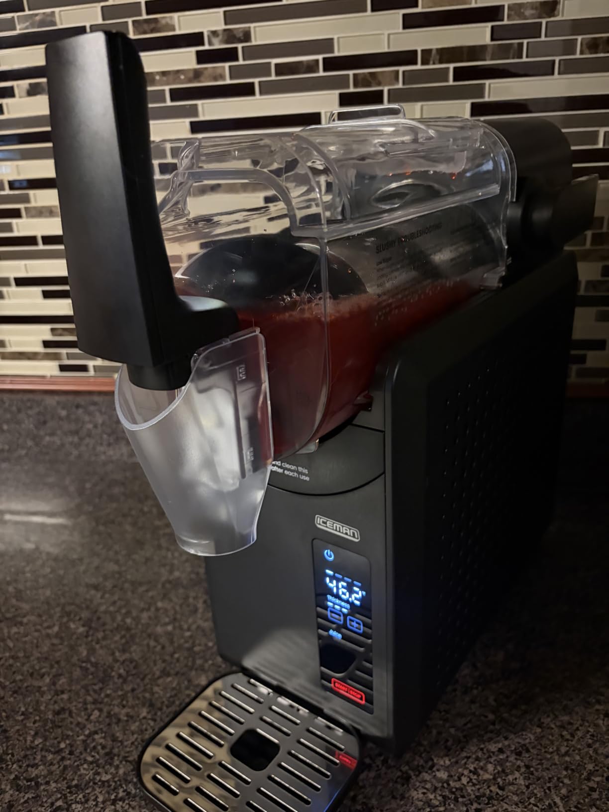 Iceman by Chefman Slush-Ease 68oz Slushie Machine, 48oz Liquid Capacity Frozen Drink Maker & Slushy Machine with 5 Presets and LED Display, Perfect for Frozen Margaritas, Frappes, Smoothies & Shakes customer photo 2