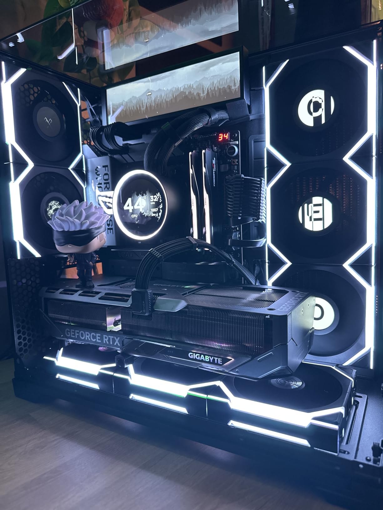 GIGABYTE GeForce RTX 5080 Gaming OC 16G Graphics Card, WINDFORCE Cooling System, 16GB 256-bit GDDR7, GV-N5080GAMING OC-16GD Video Card customer photo 2