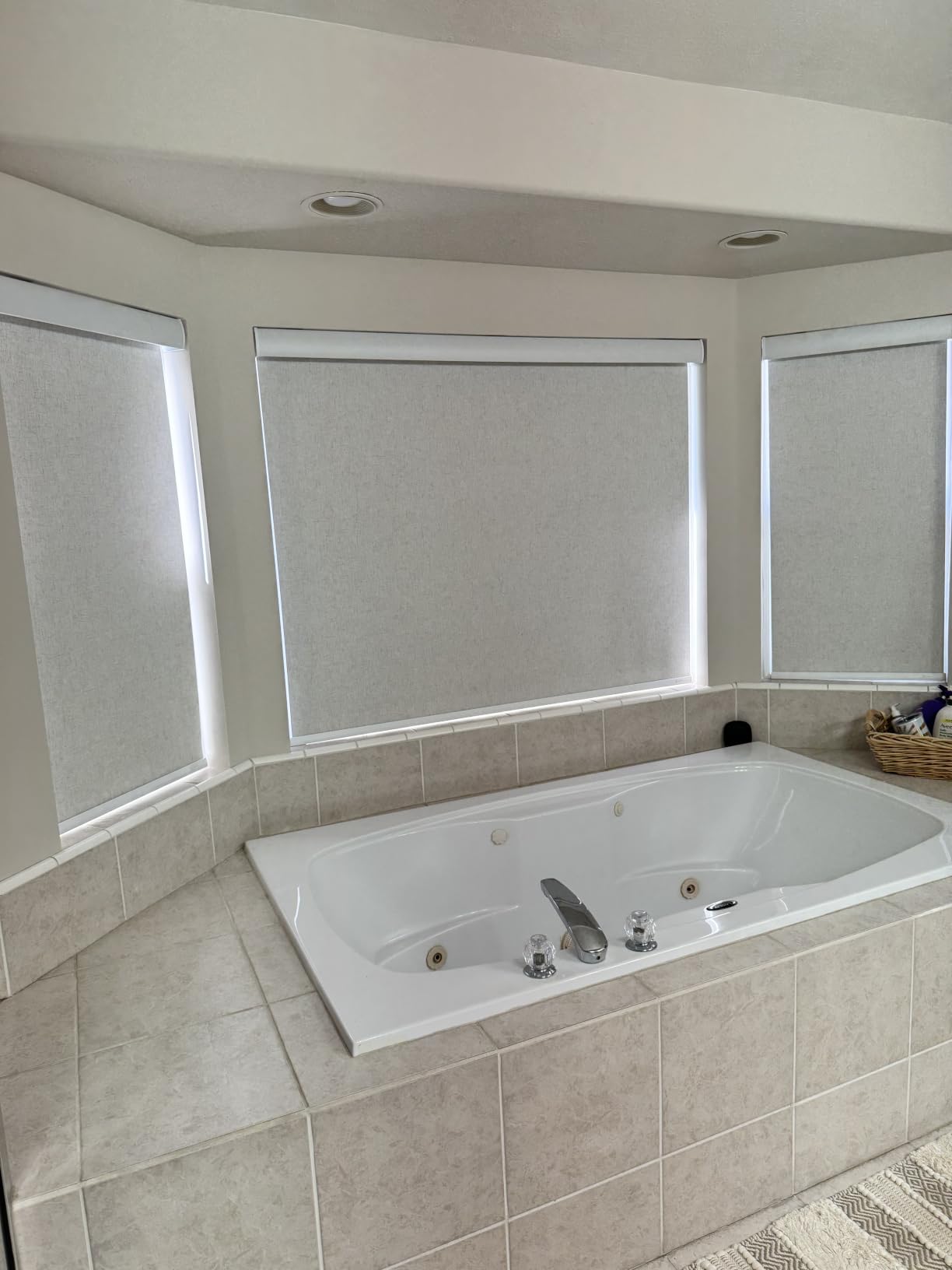 Yoolax Motorized Blinds with Remote, Blackout Linen Beige, 35