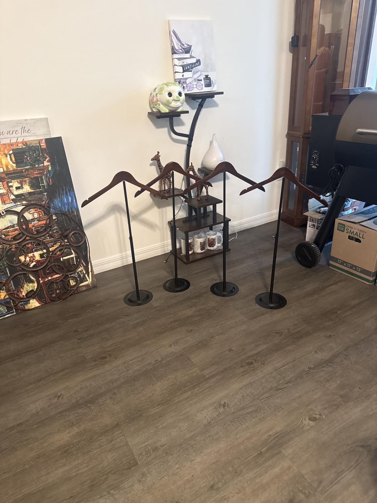 4 Pack T Shirt Display stand, Adjustable T shirt Shoulder Stand for Vendor | Portable Hanging wooden Clothes Rack, for Clothing, Dress, Jacket, Coat, Retail, 17-31 Inch, Black customer photo 1