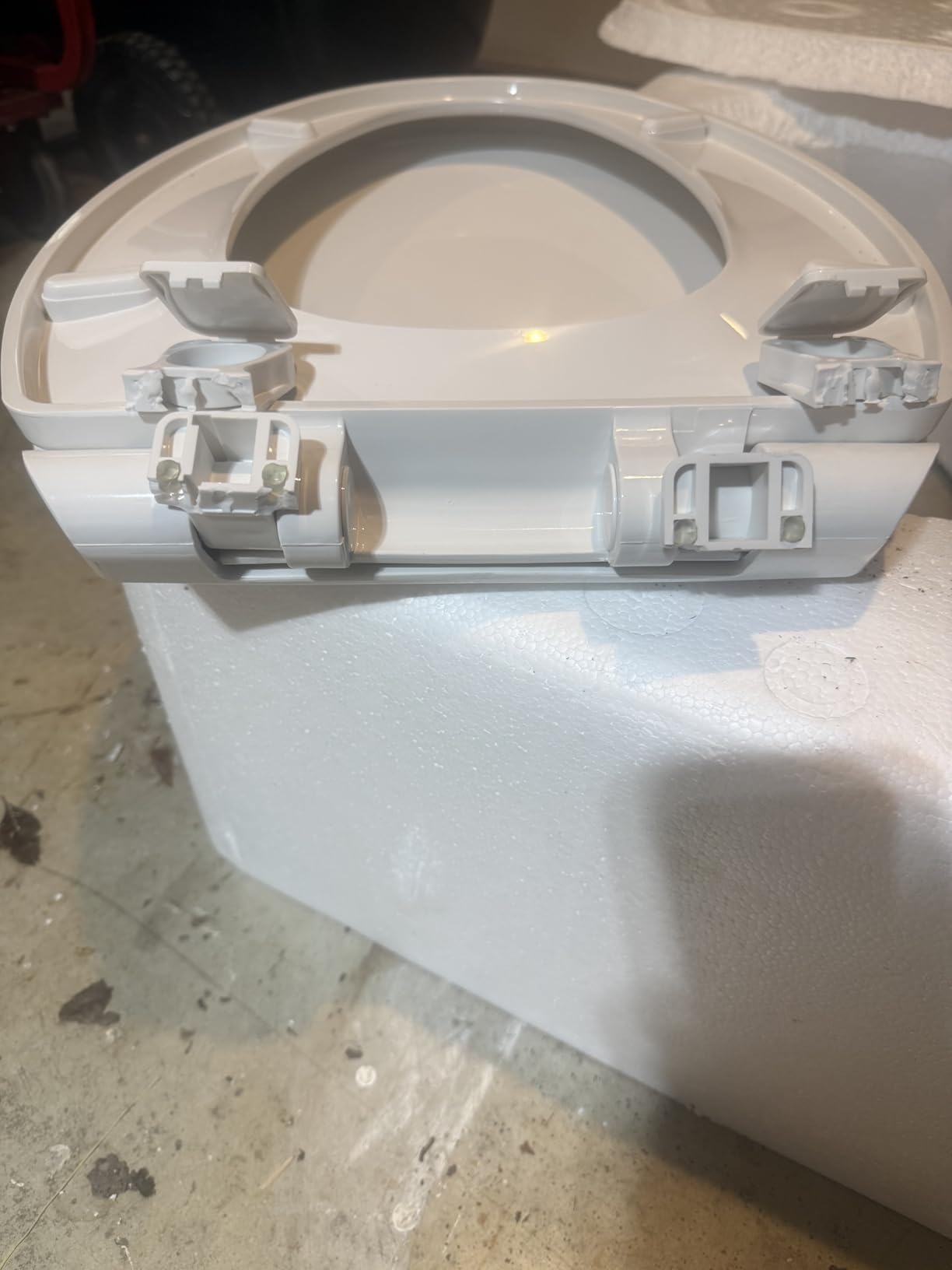 HOROW 17 Inch High Round Toilet with ADA Chair Height, Two Piece Toilet with 1.1/1.6 GPF Dual Flush, MAP 1000g, Extra Tall Bowl for Tall Person & Seniors, HR-R17D customer photo 1